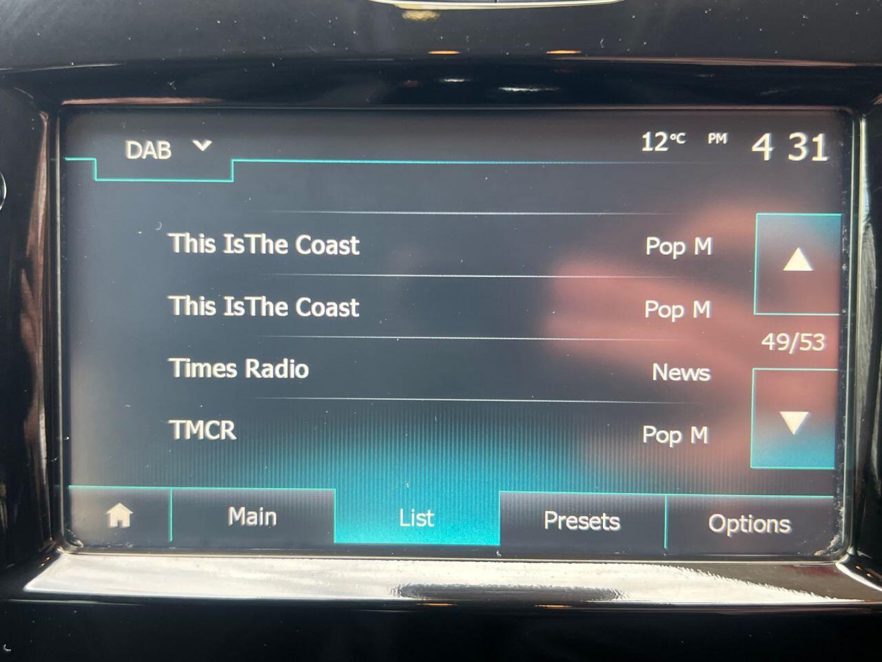 Renault Clio - Image 21