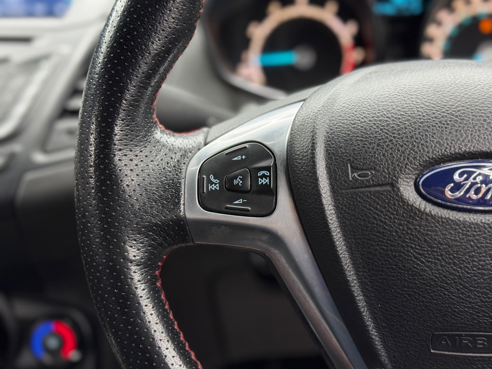 Ford Fiesta - Image 18