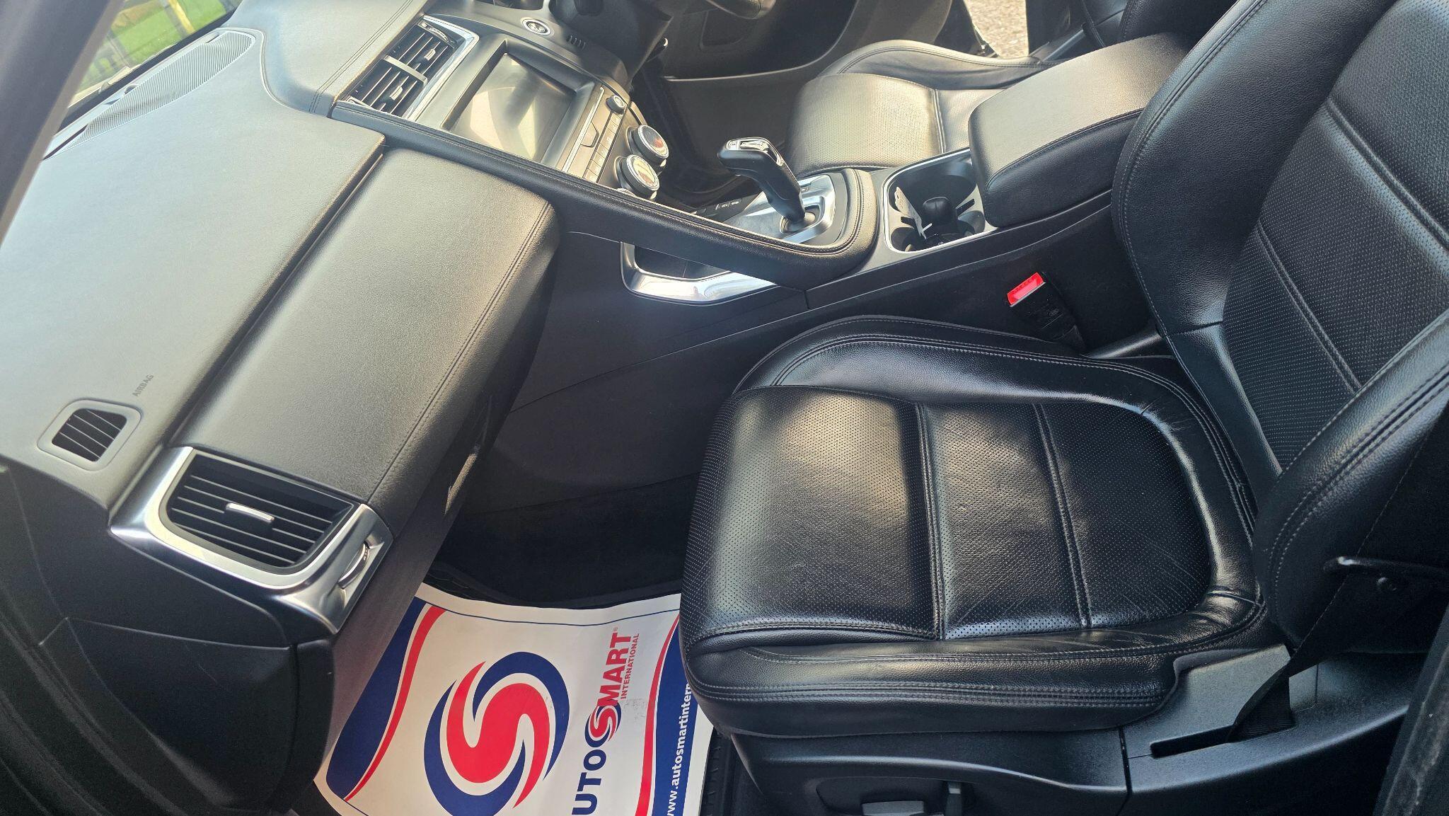 Jaguar E-Pace - Image 35