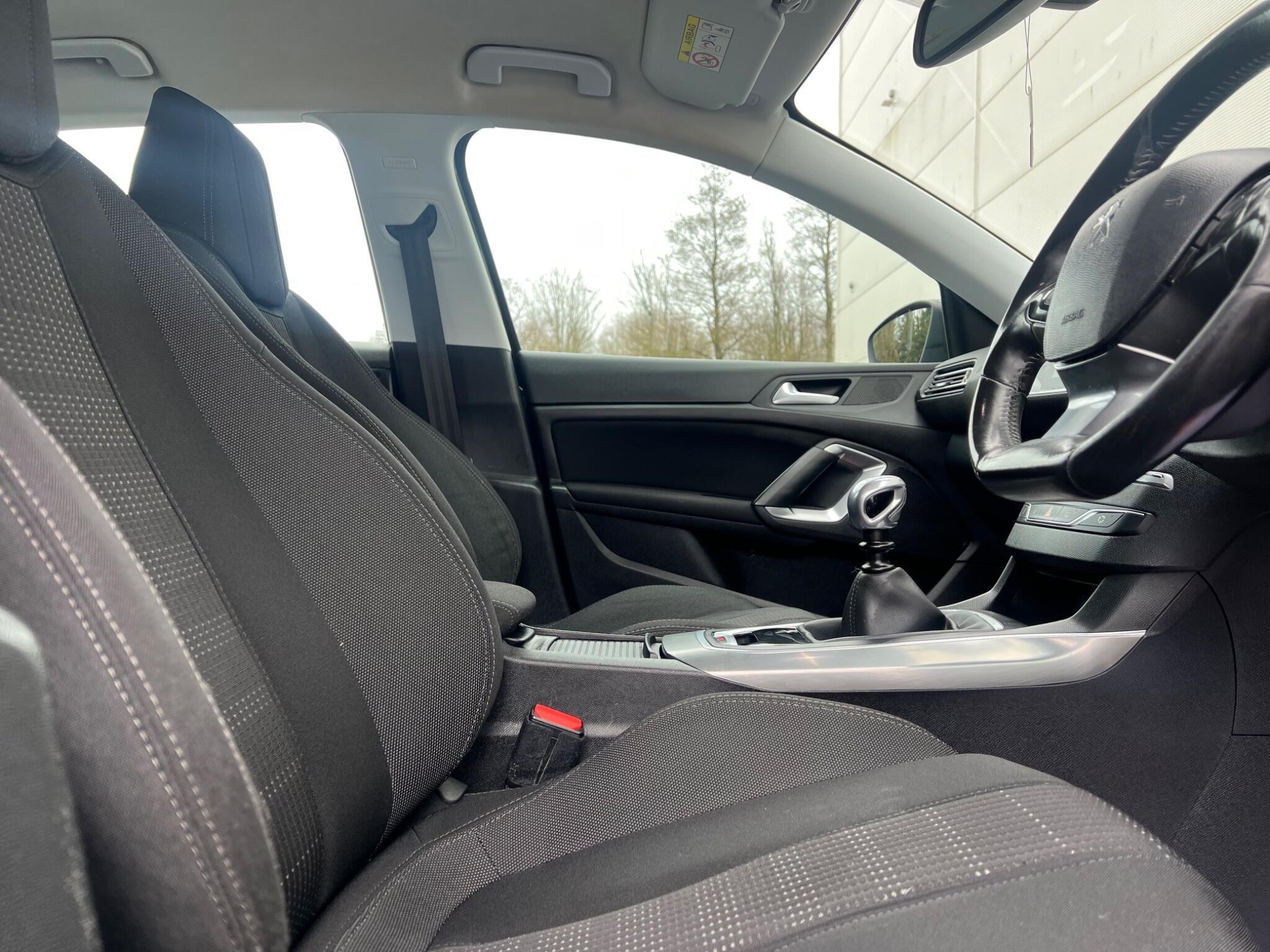 Peugeot 308 - Image 13