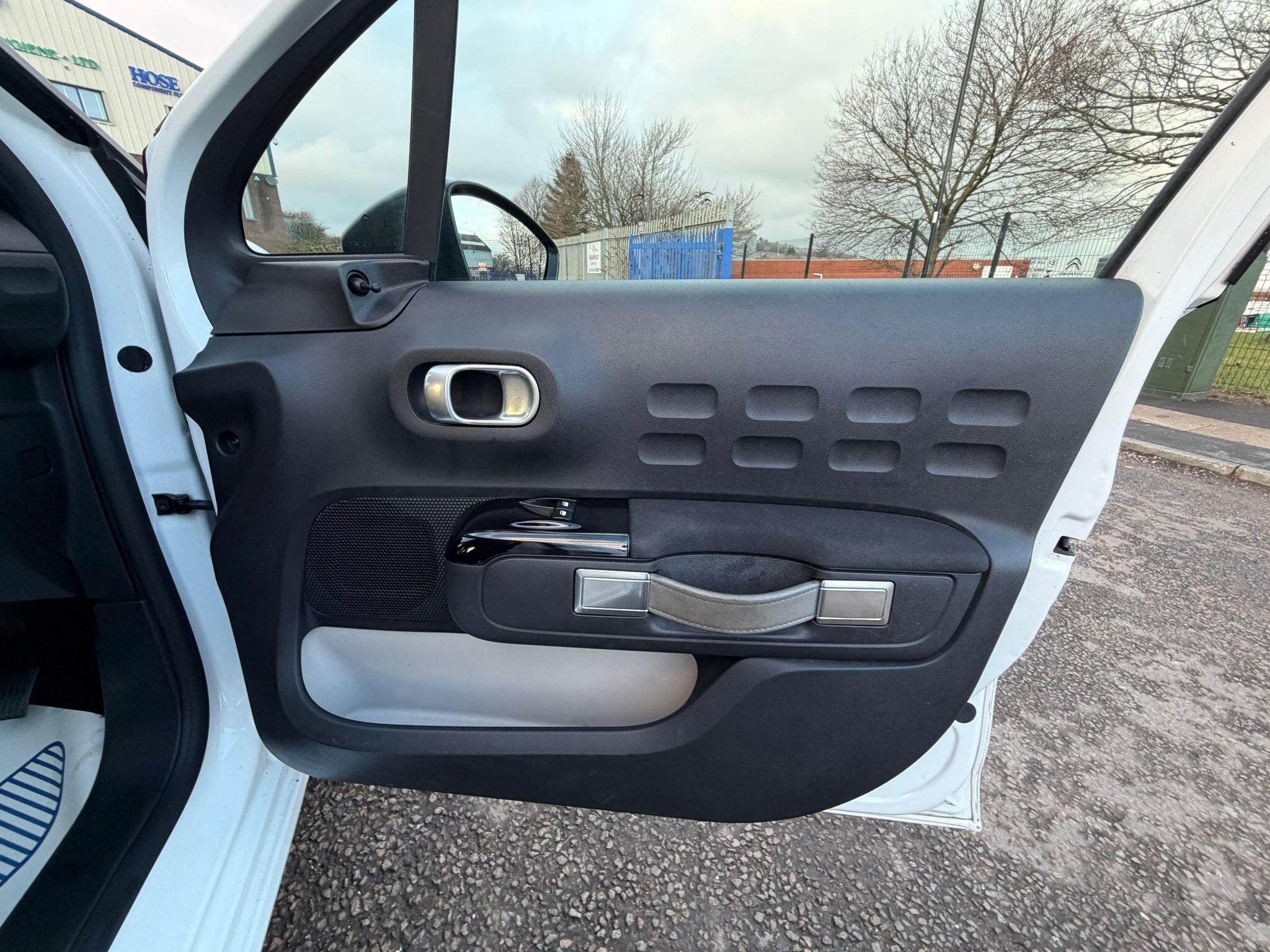 Citroen C3 - Image 25