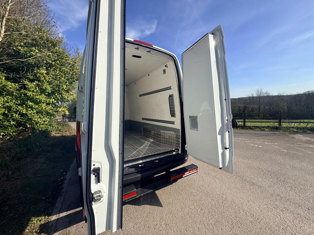 Mercedes Sprinter - Image 10