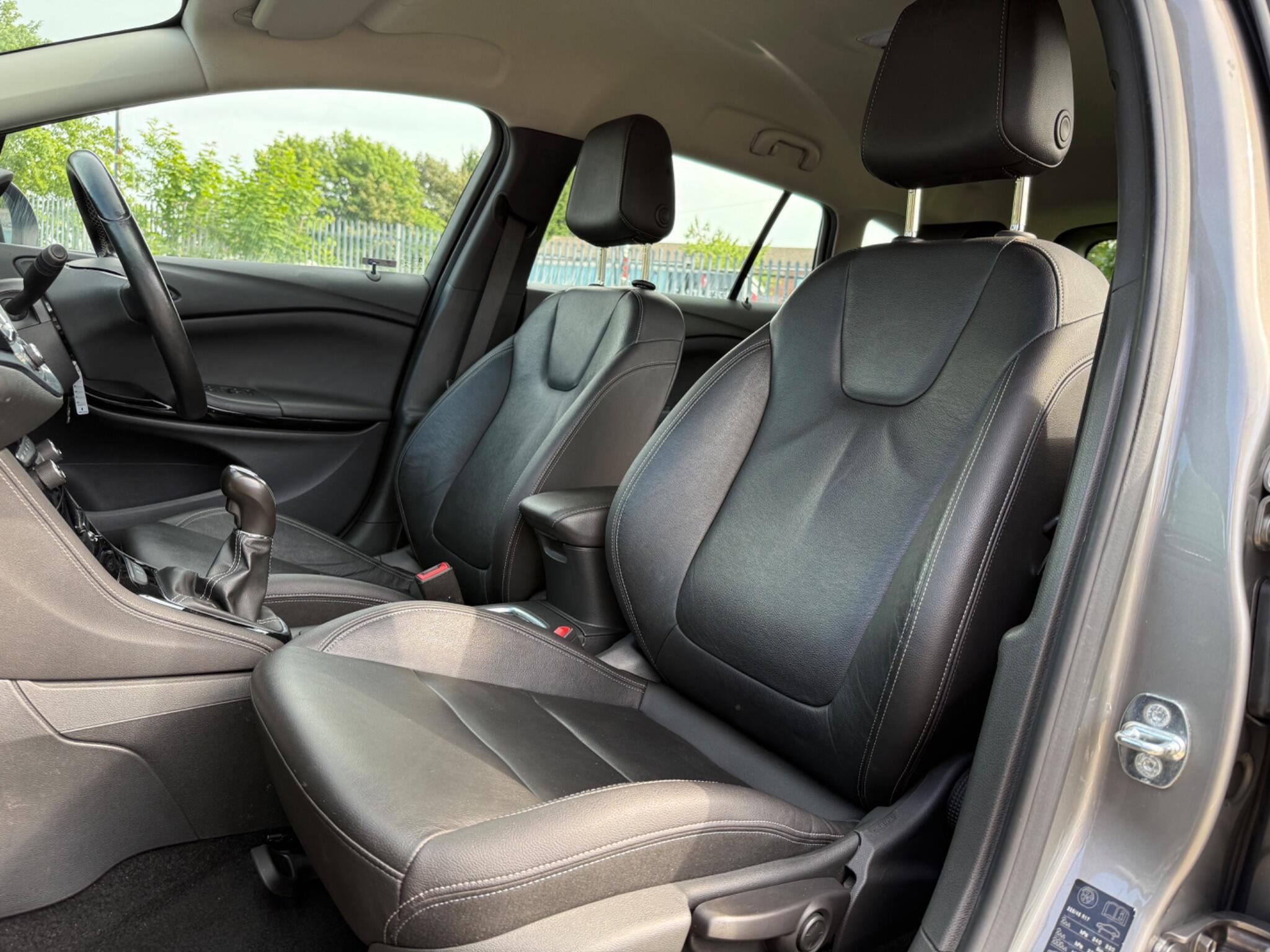 Vauxhall Astra - Image 14