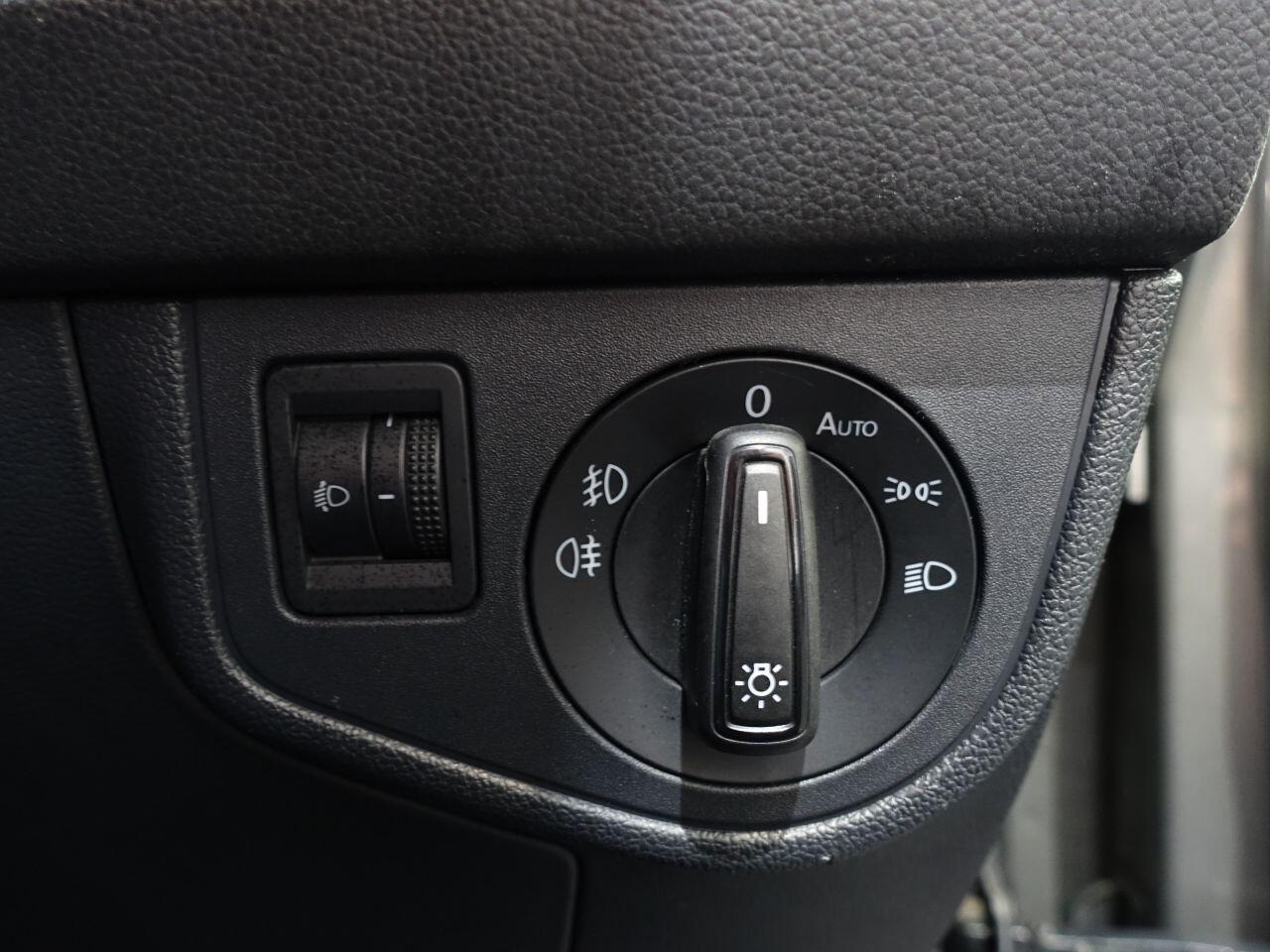 Volkswagen Polo - Image 30