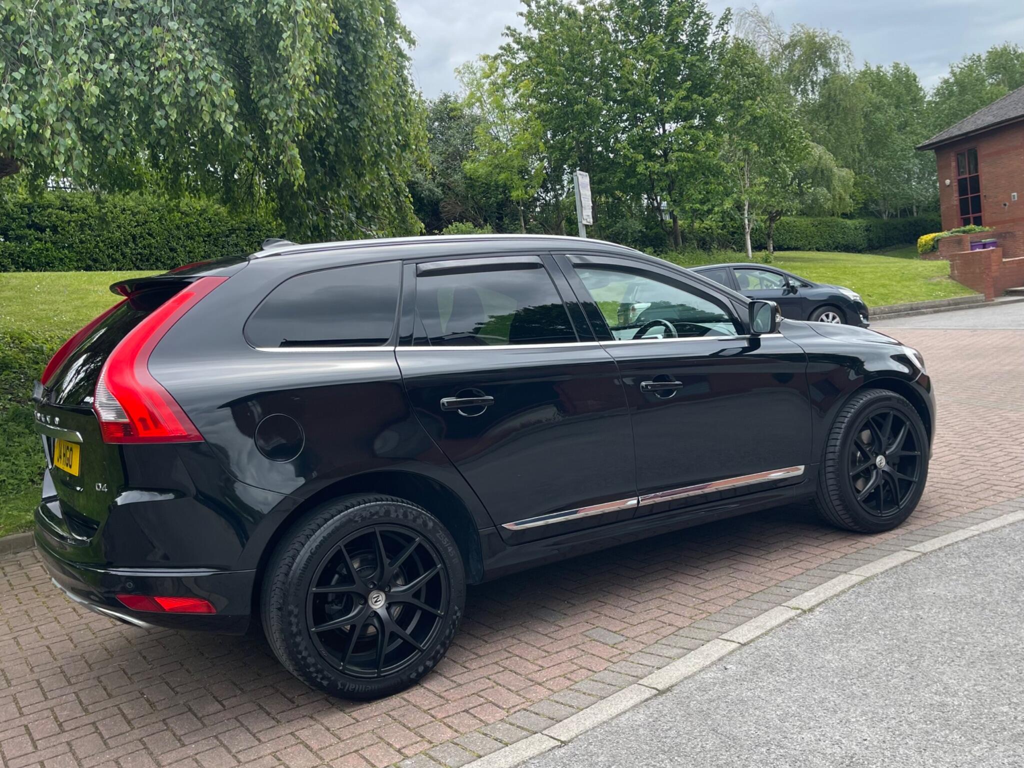 Volvo XC60 - Image 18
