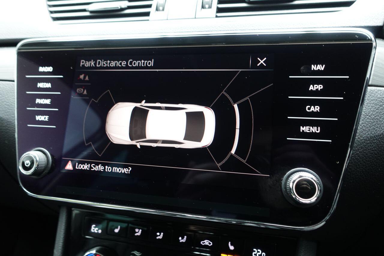 Skoda Superb - Image 30
