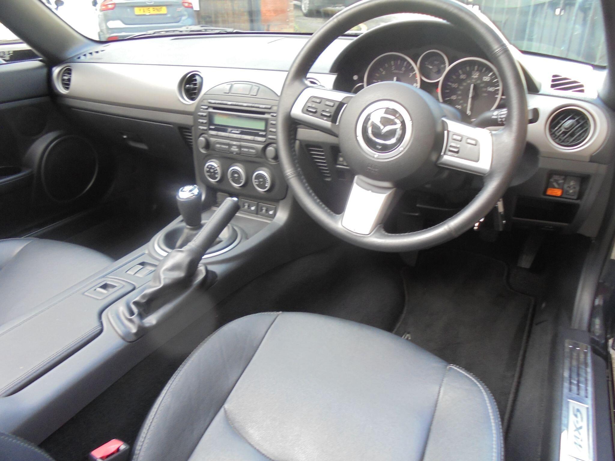 Mazda MX-5 - Image 15