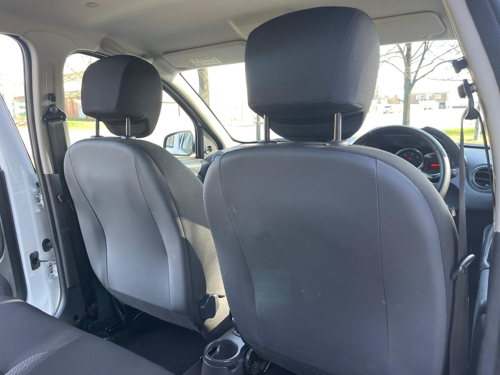 Dacia Duster - Image 28