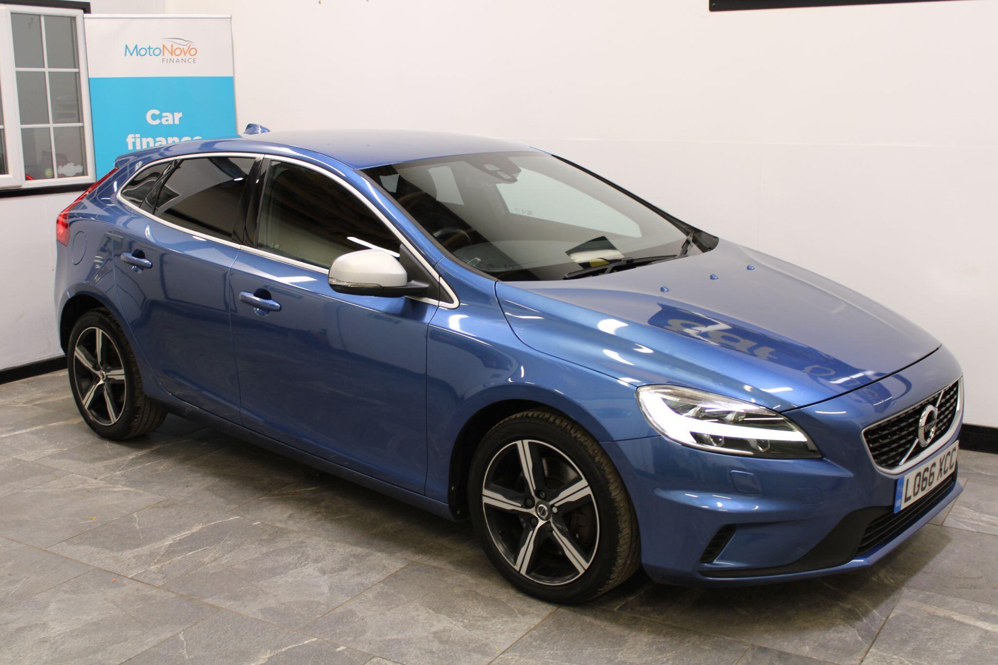 Volvo V40 - Image 5