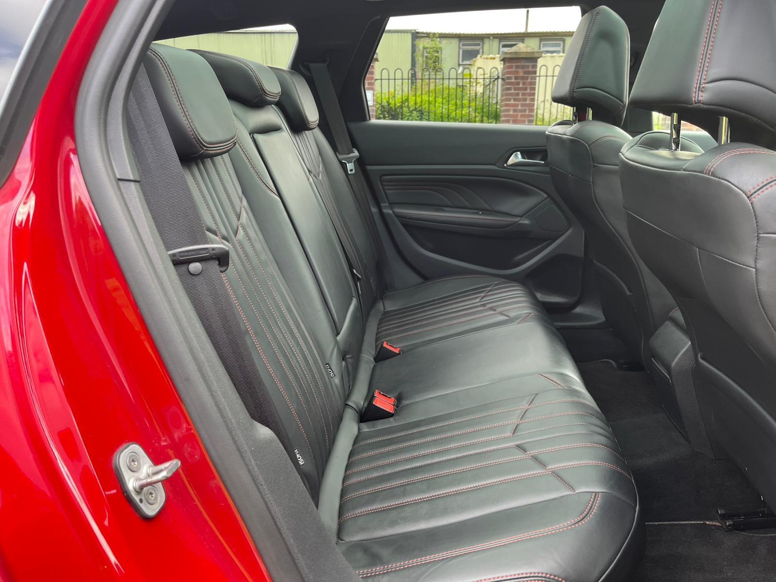 Peugeot 308 SW - Image 13