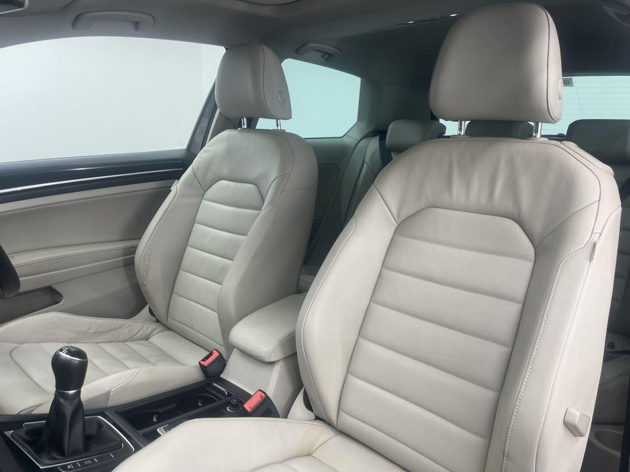 Volkswagen Golf - Image 14