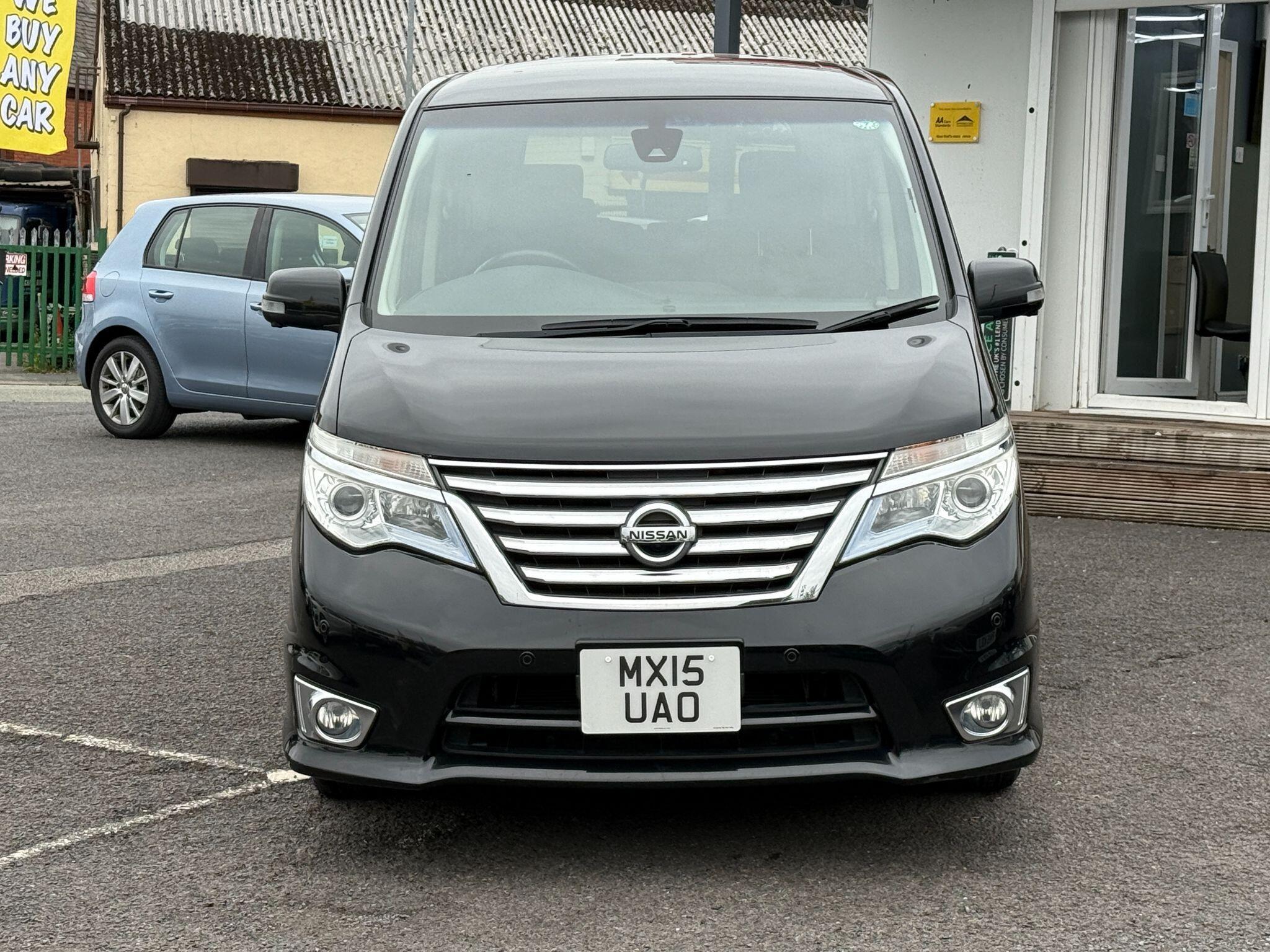 Nissan Serena - Image 8