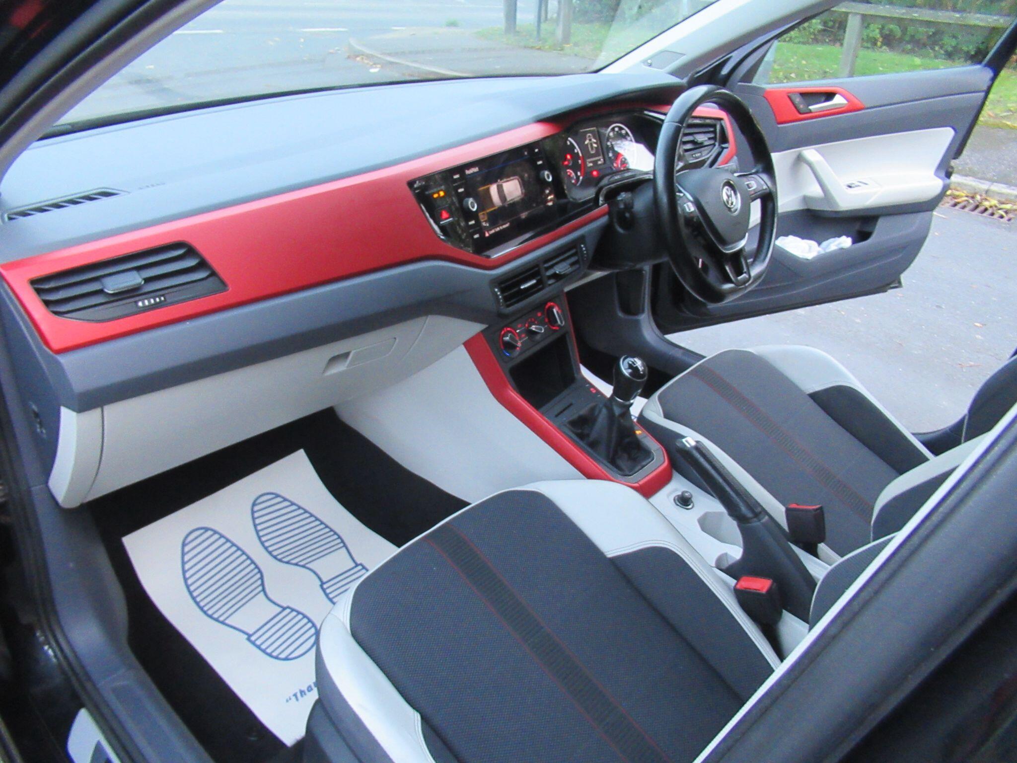 Volkswagen Polo - Image 17