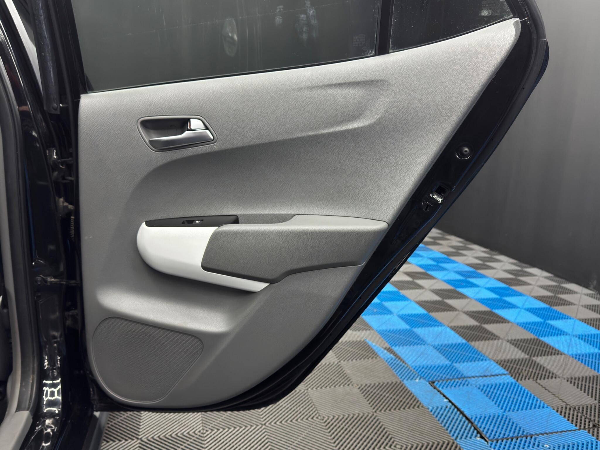 Kia Picanto - Image 19