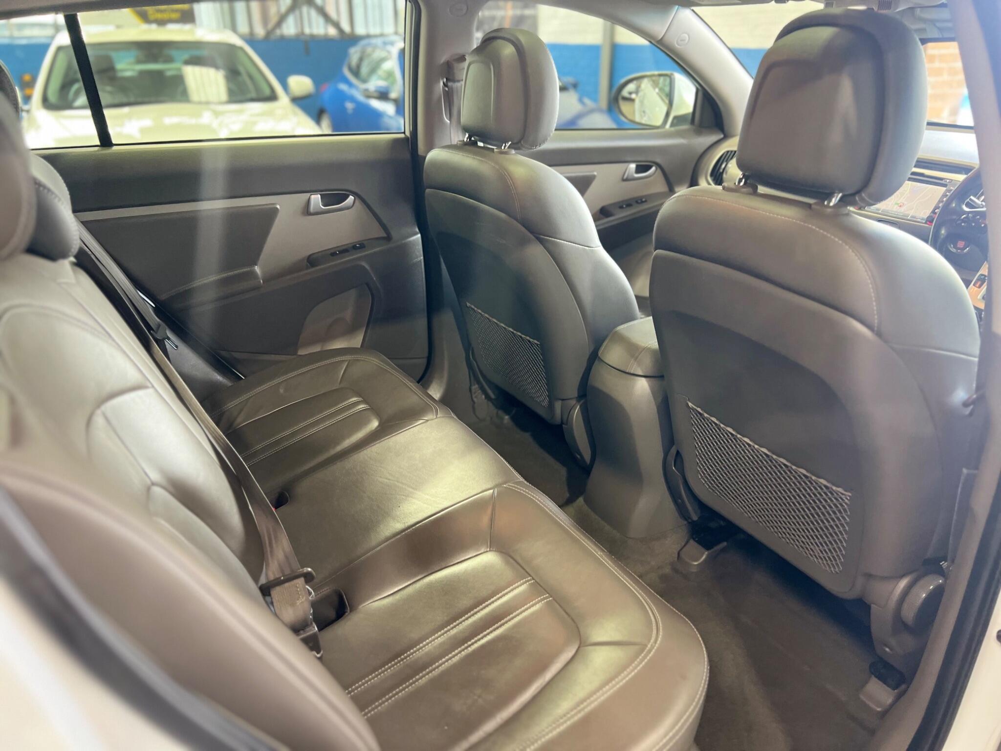 Kia Sportage - Image 26