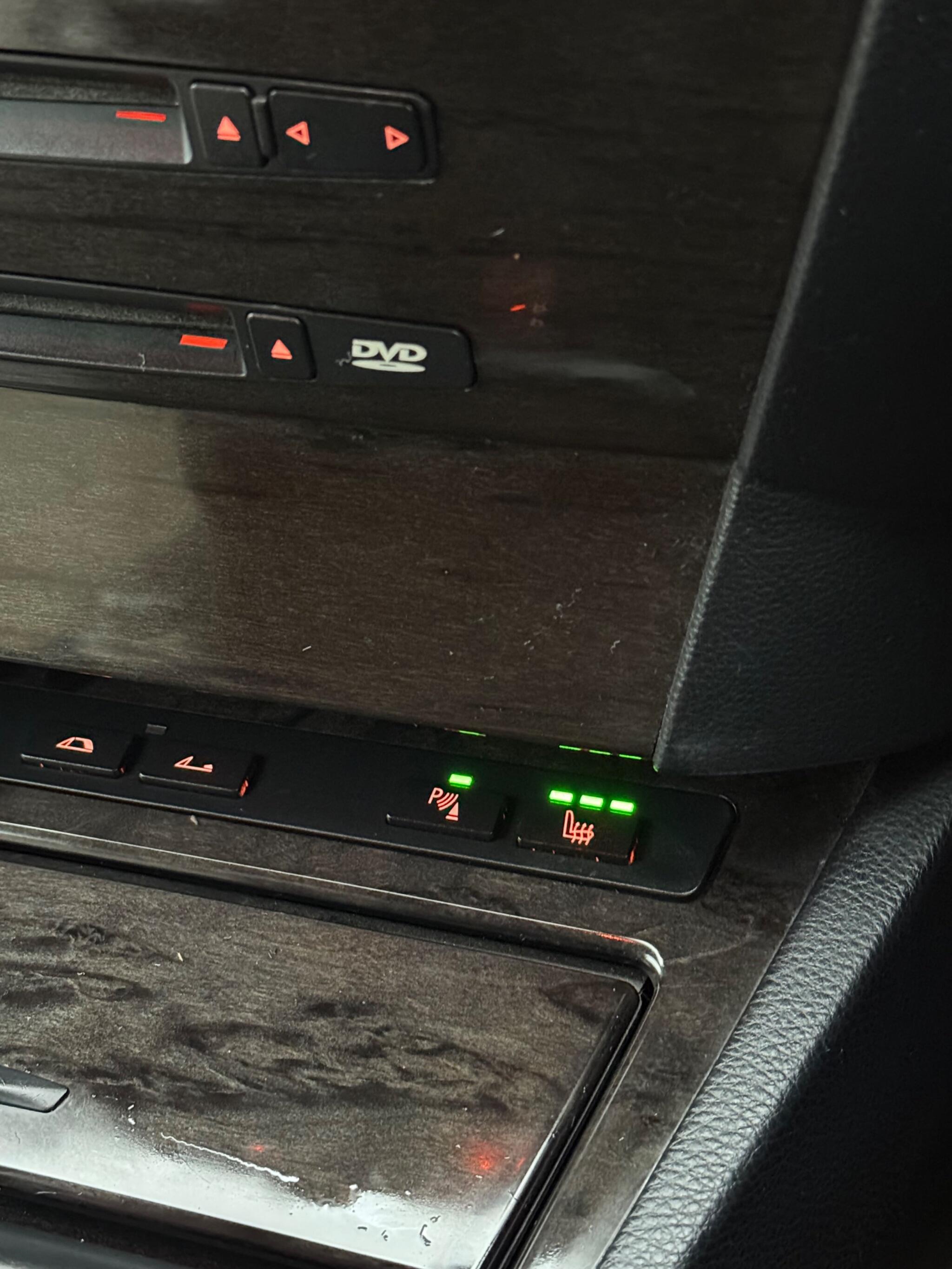 BMW 6 Series - Image 38