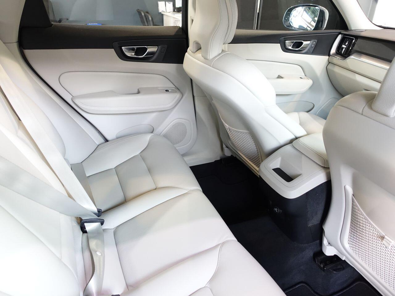 Volvo XC60 - Image 15