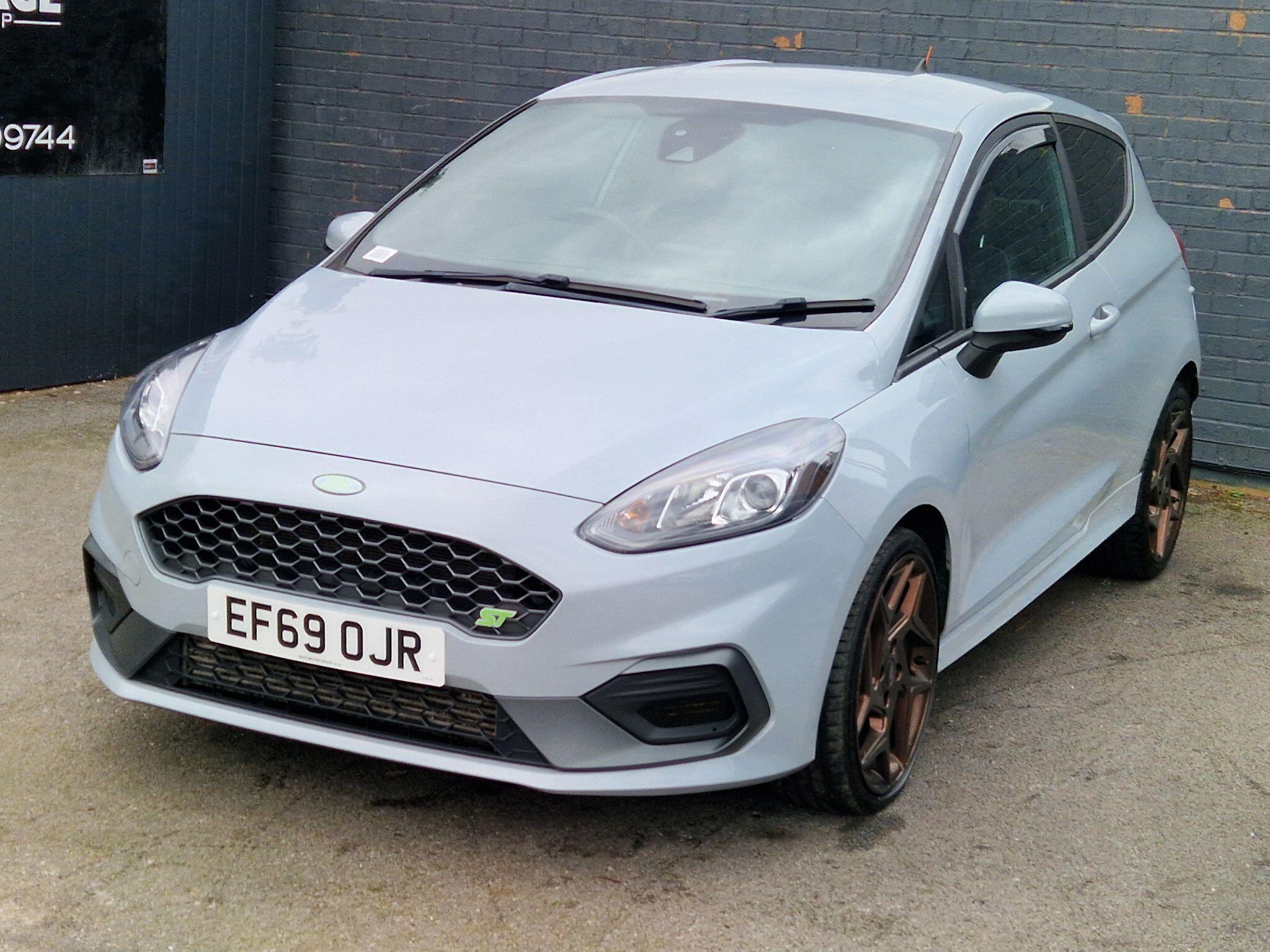 Ford Fiesta - Image 17