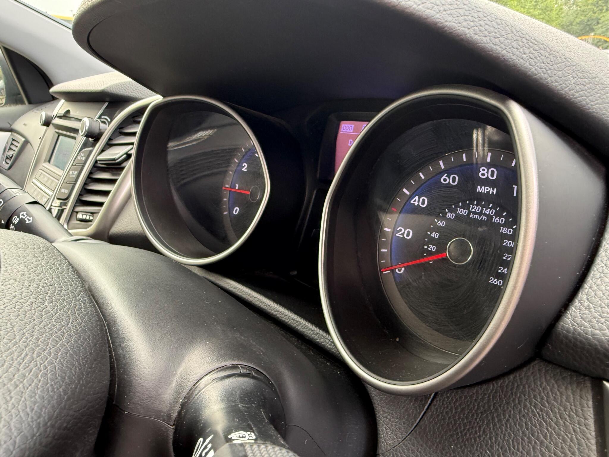 Hyundai i30 - Image 11