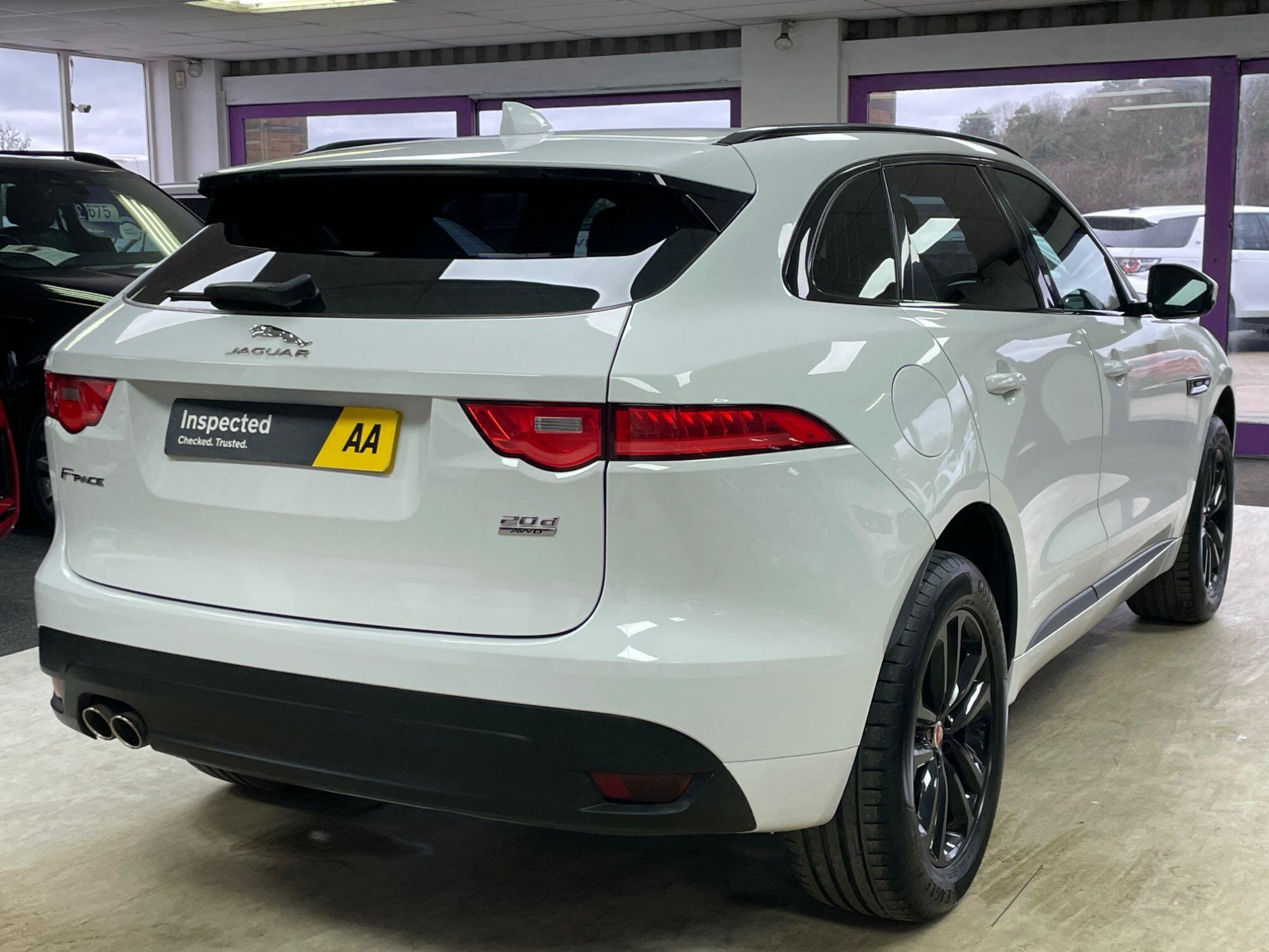 Jaguar F-Pace - Image 11