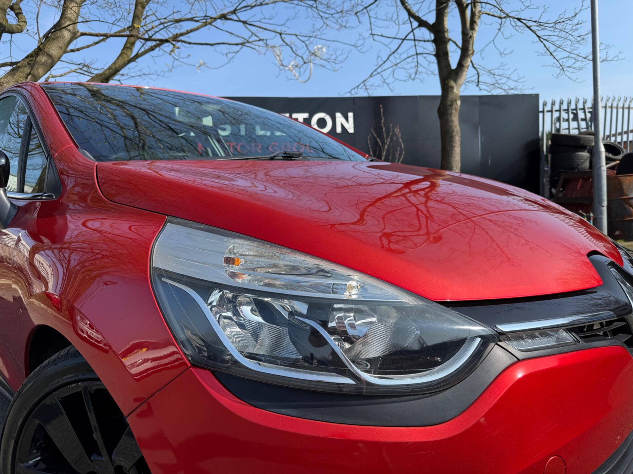 Renault Clio - Image 43