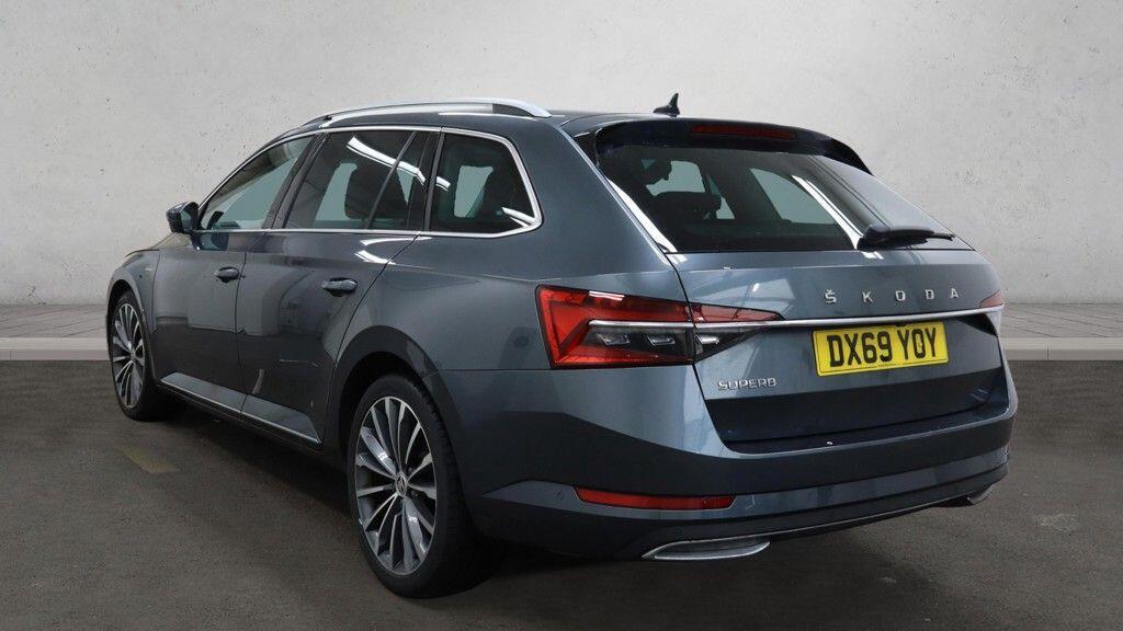 Skoda Superb - Image 6