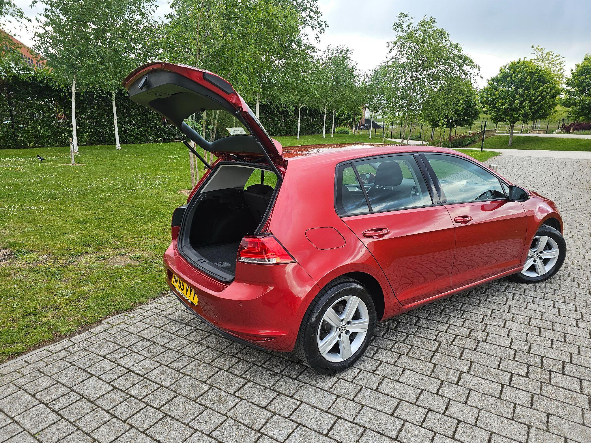 Volkswagen Golf - Image 15