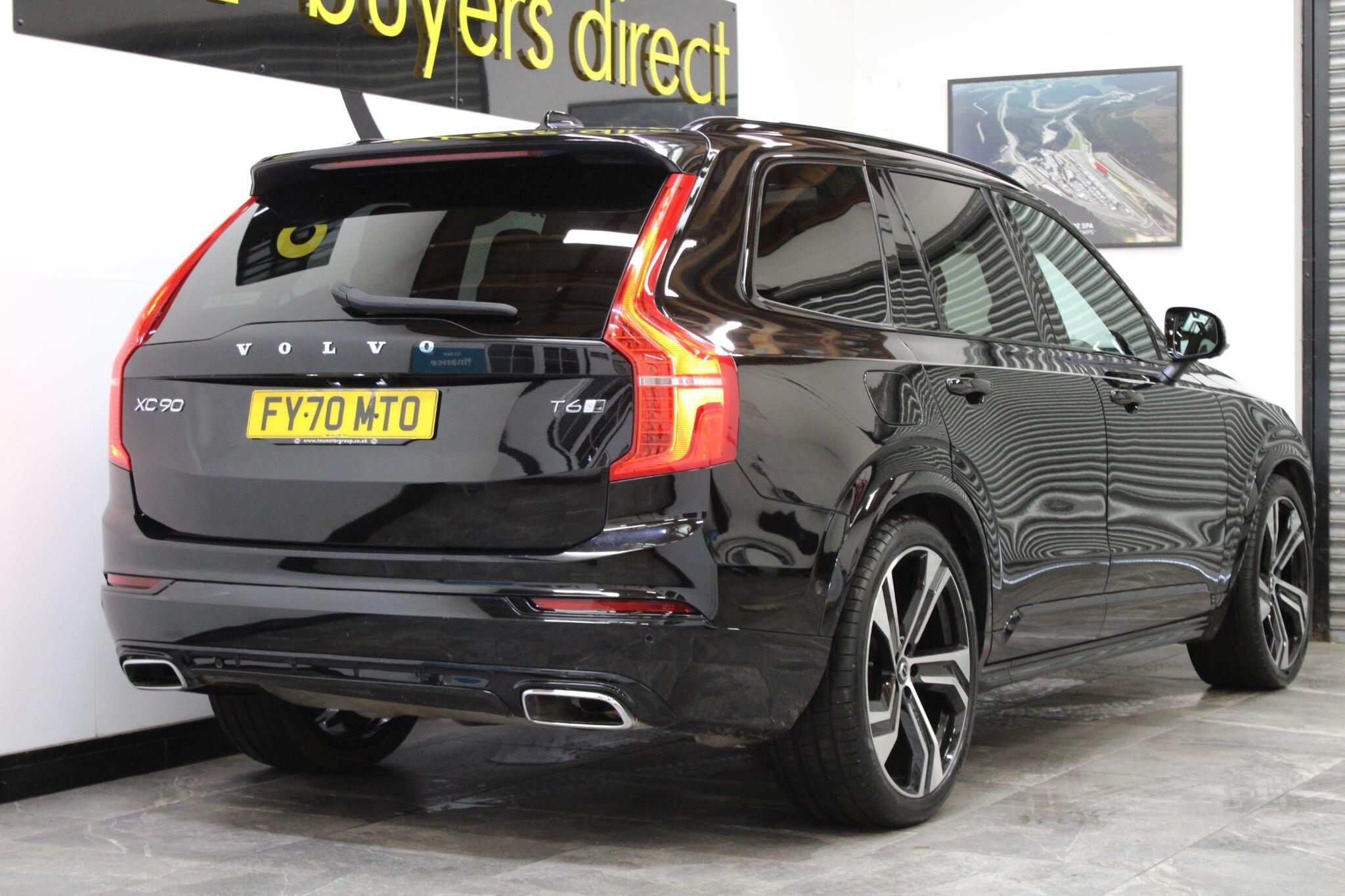 Volvo XC90 - Image 12