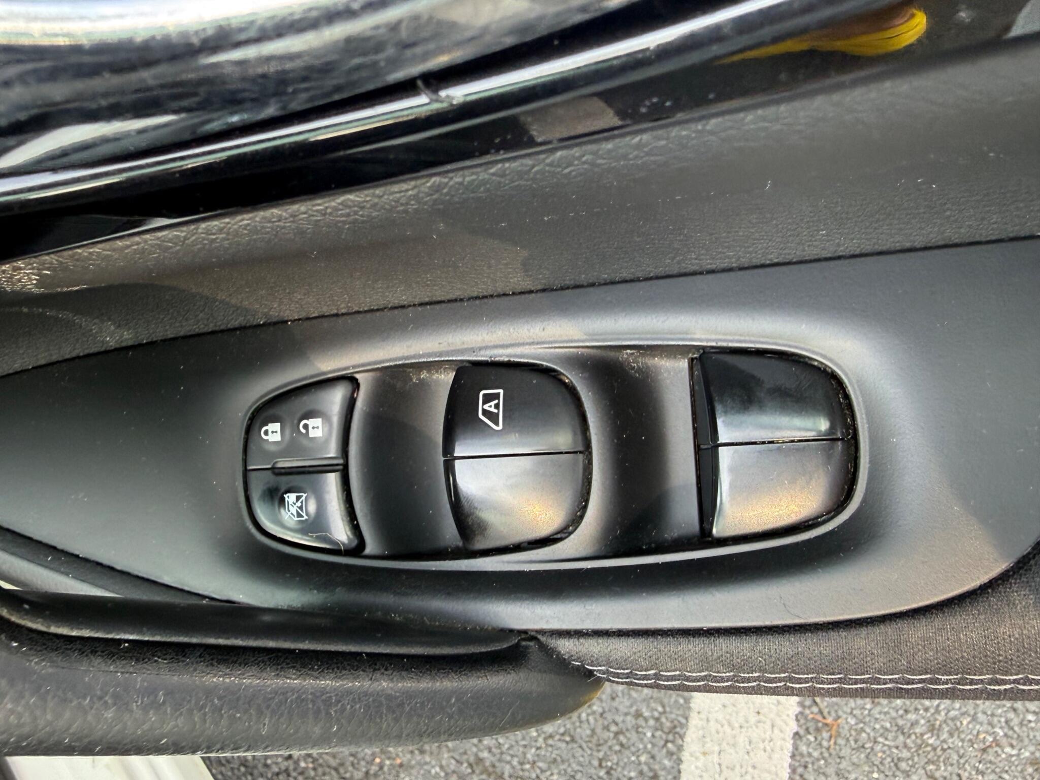 Nissan Qashqai - Image 16