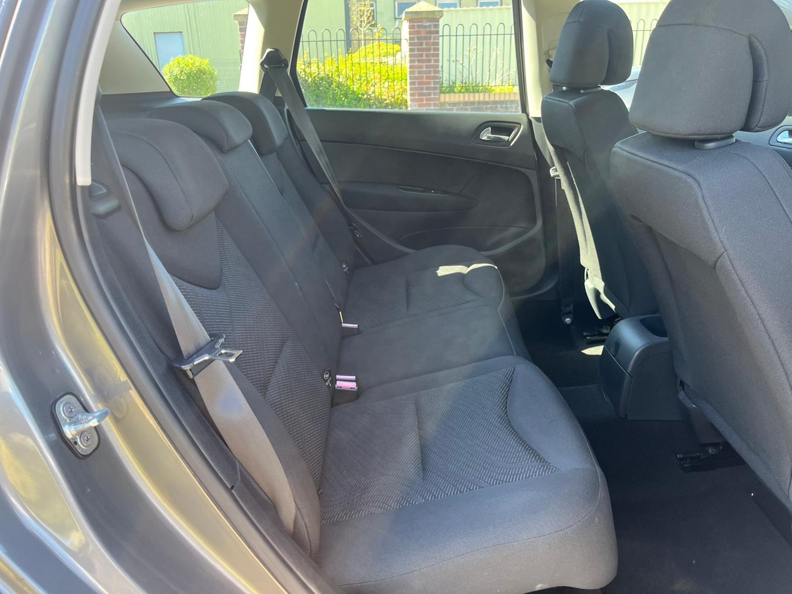 Peugeot 308 SW - Image 10