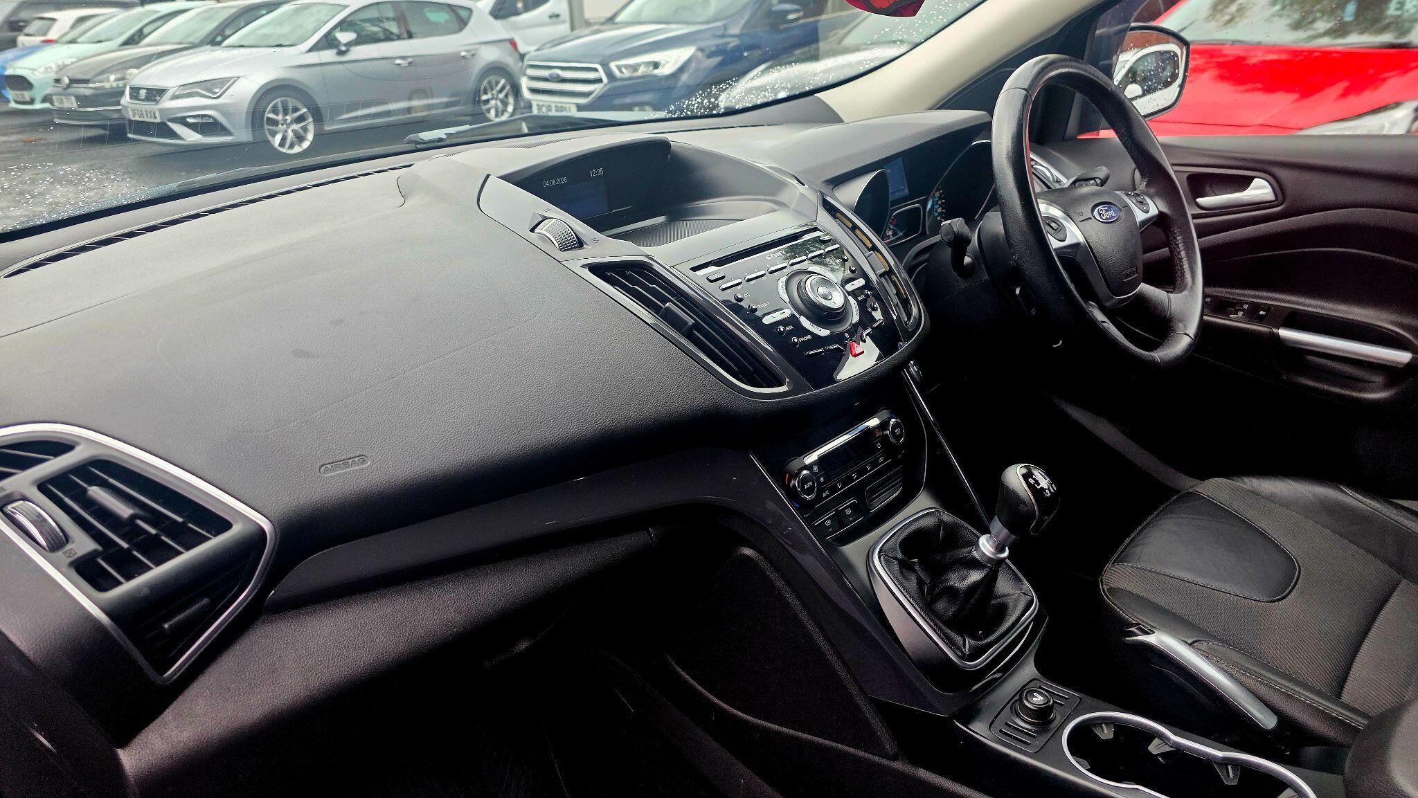 Ford Kuga - Image 13