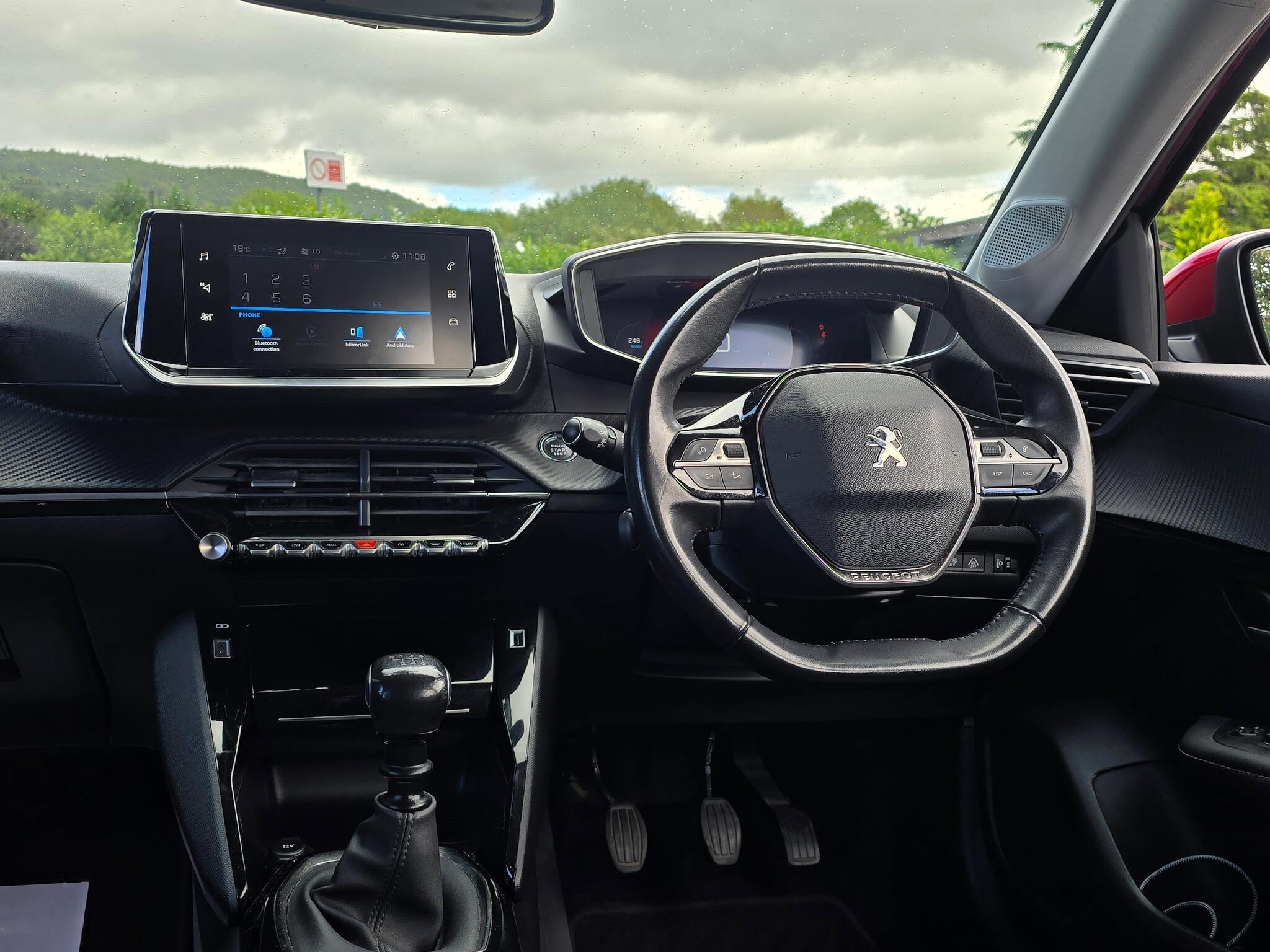Peugeot 208 - Image 8