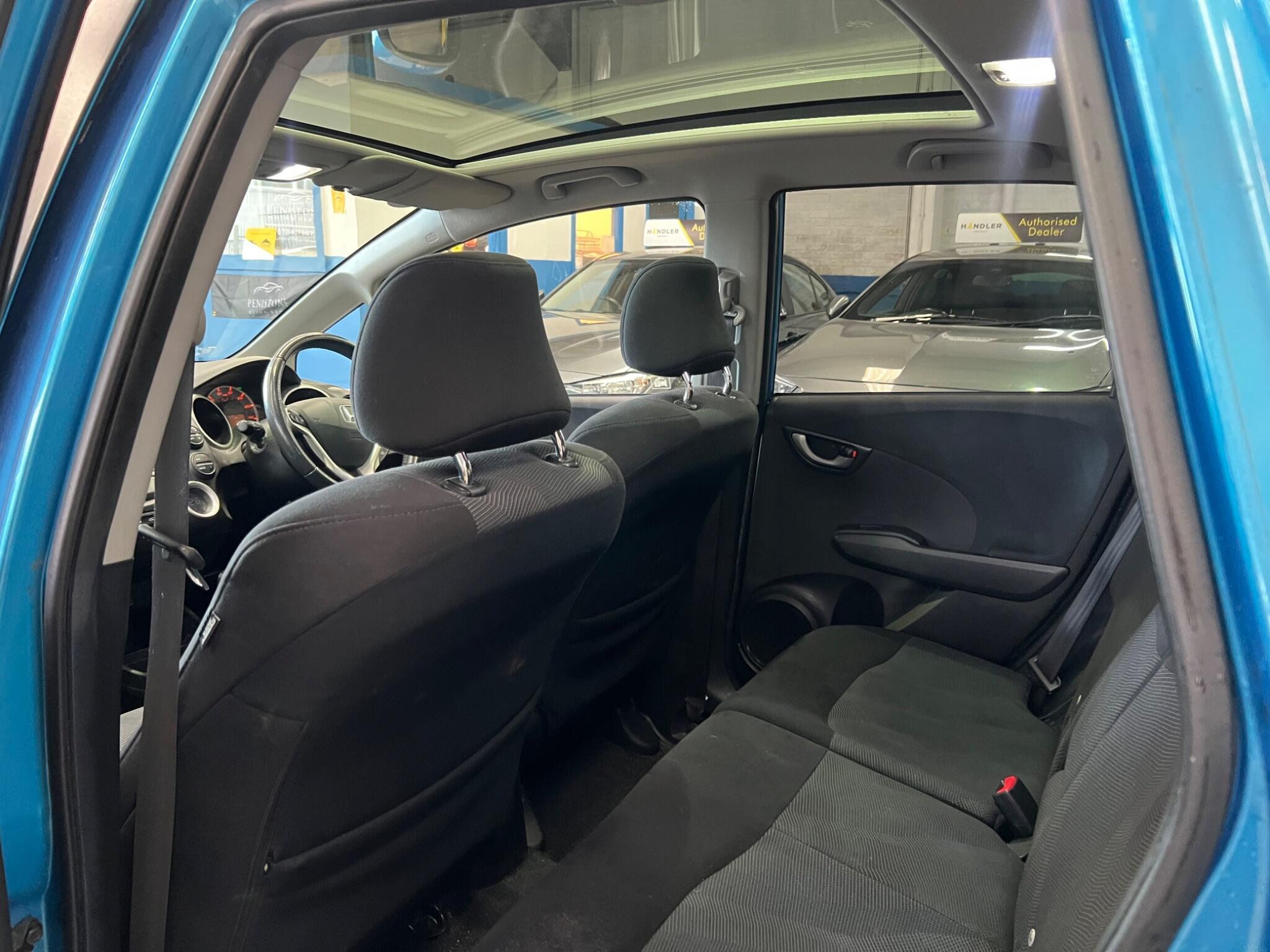 Honda Jazz - Image 23