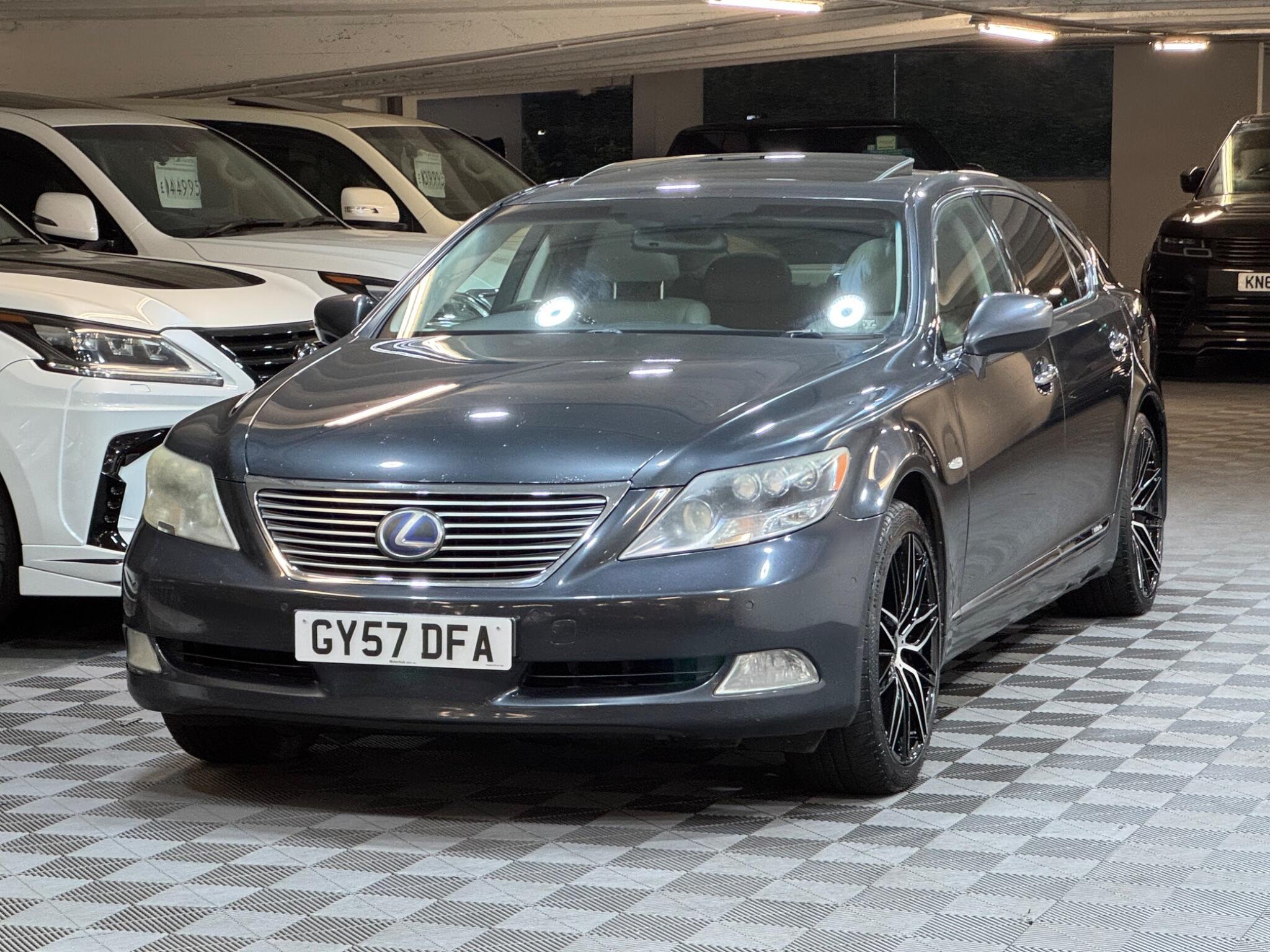 Lexus LS - Image 6