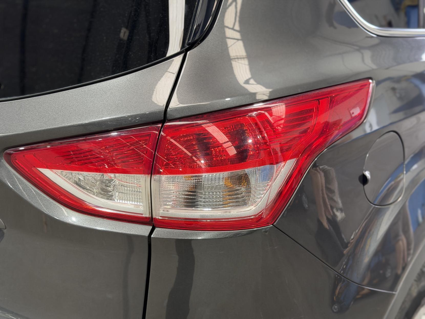 Ford Kuga - Image 14