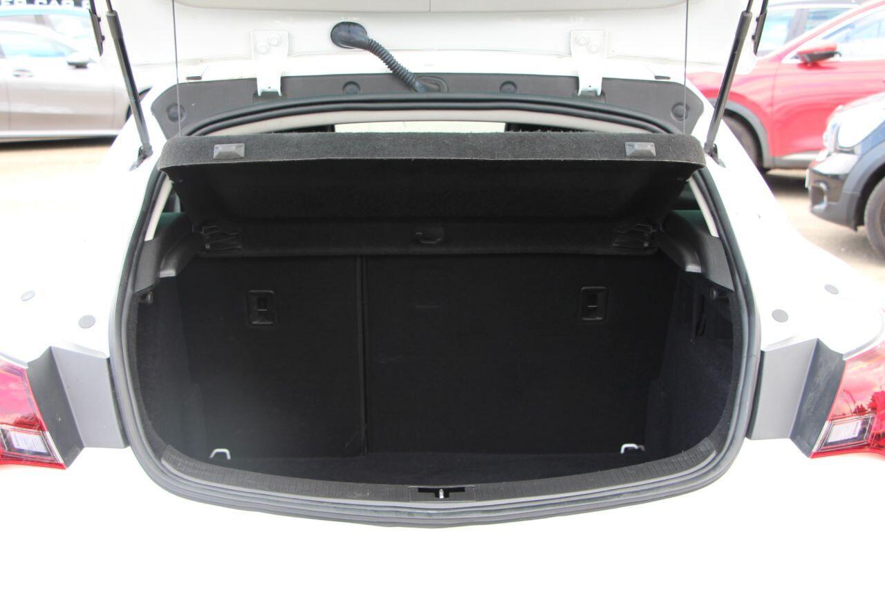 Vauxhall Astra GTC - Image 17