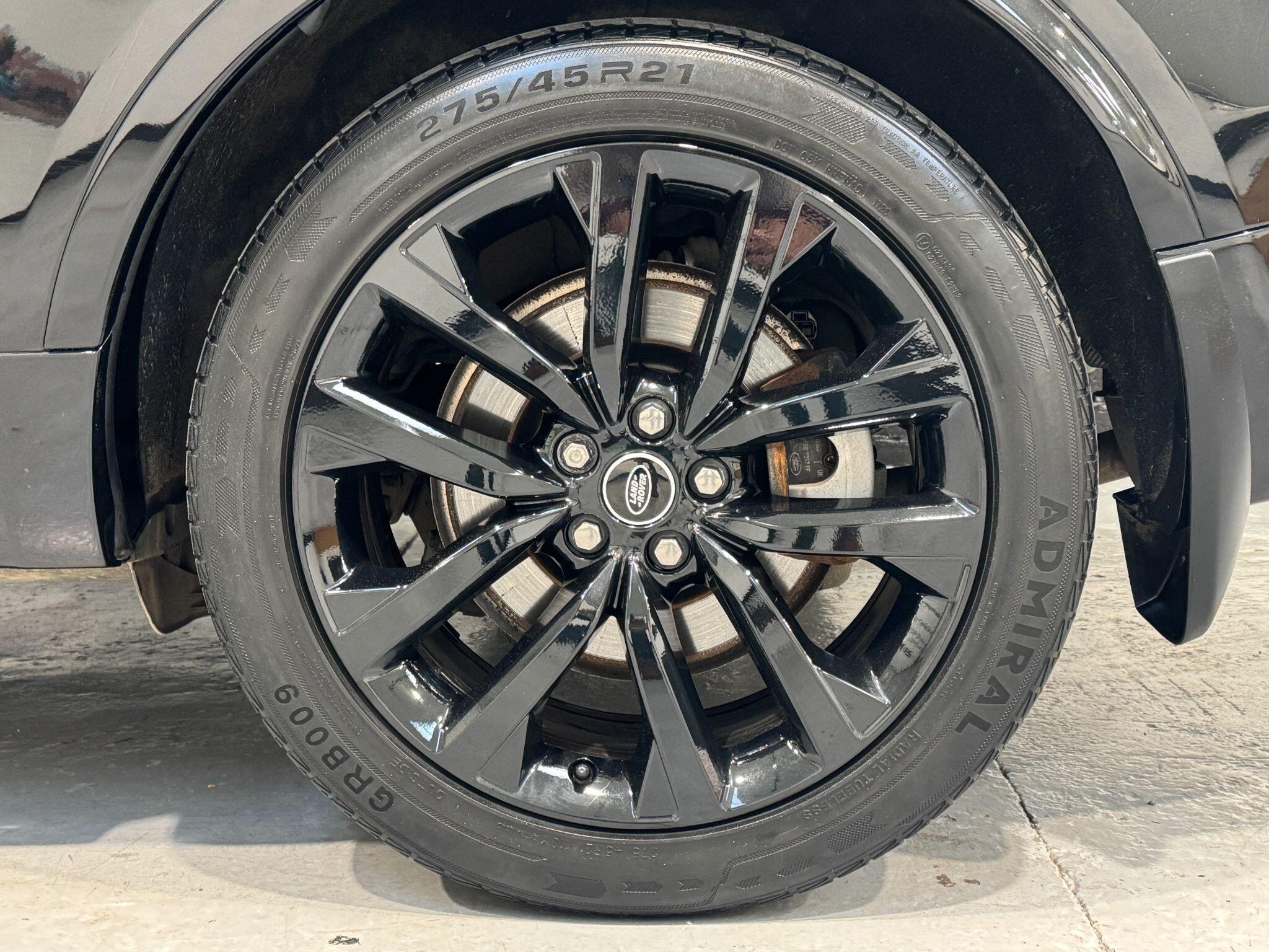Land Rover Discovery - Image 19