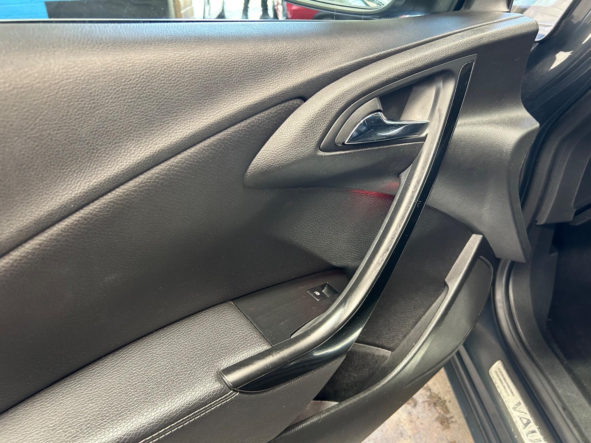 Vauxhall Astra - Image 19