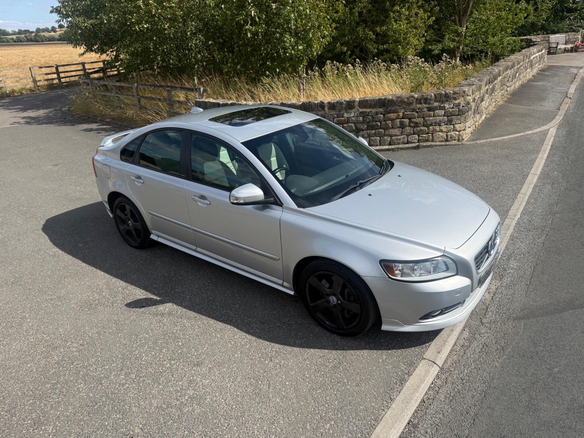 Volvo S40 - Image 13