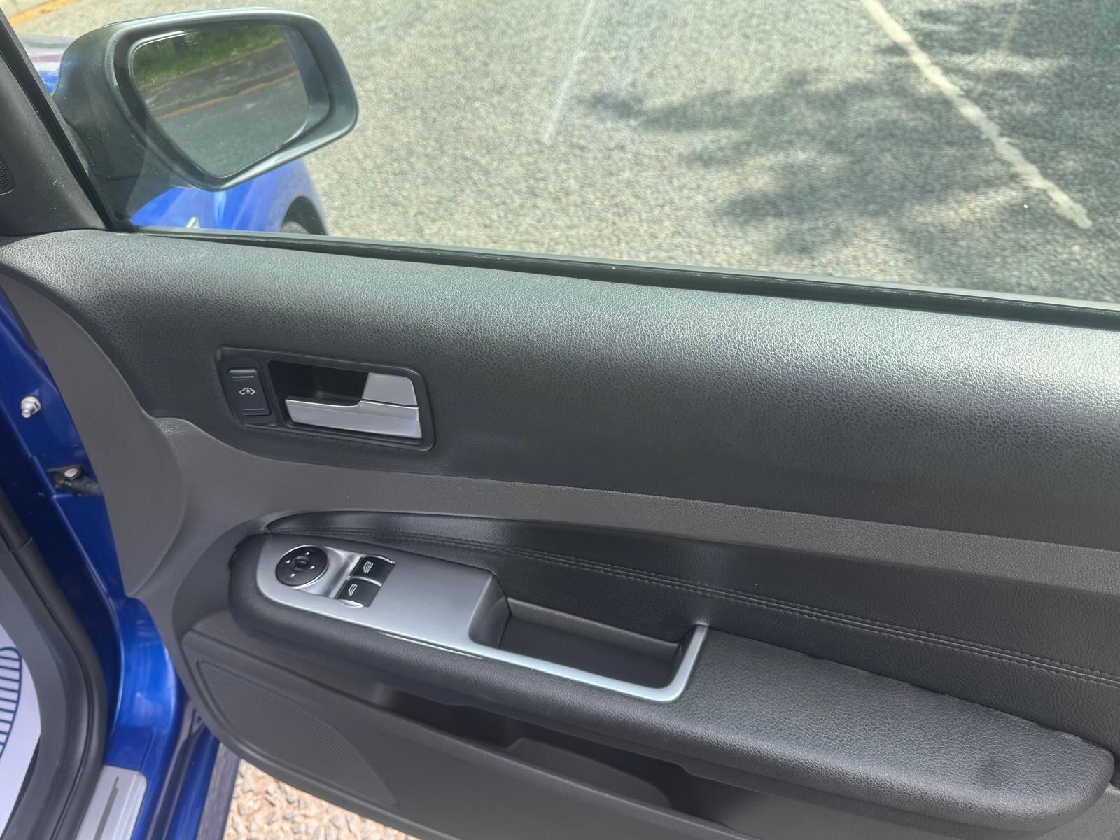 Ford Focus - Image 34