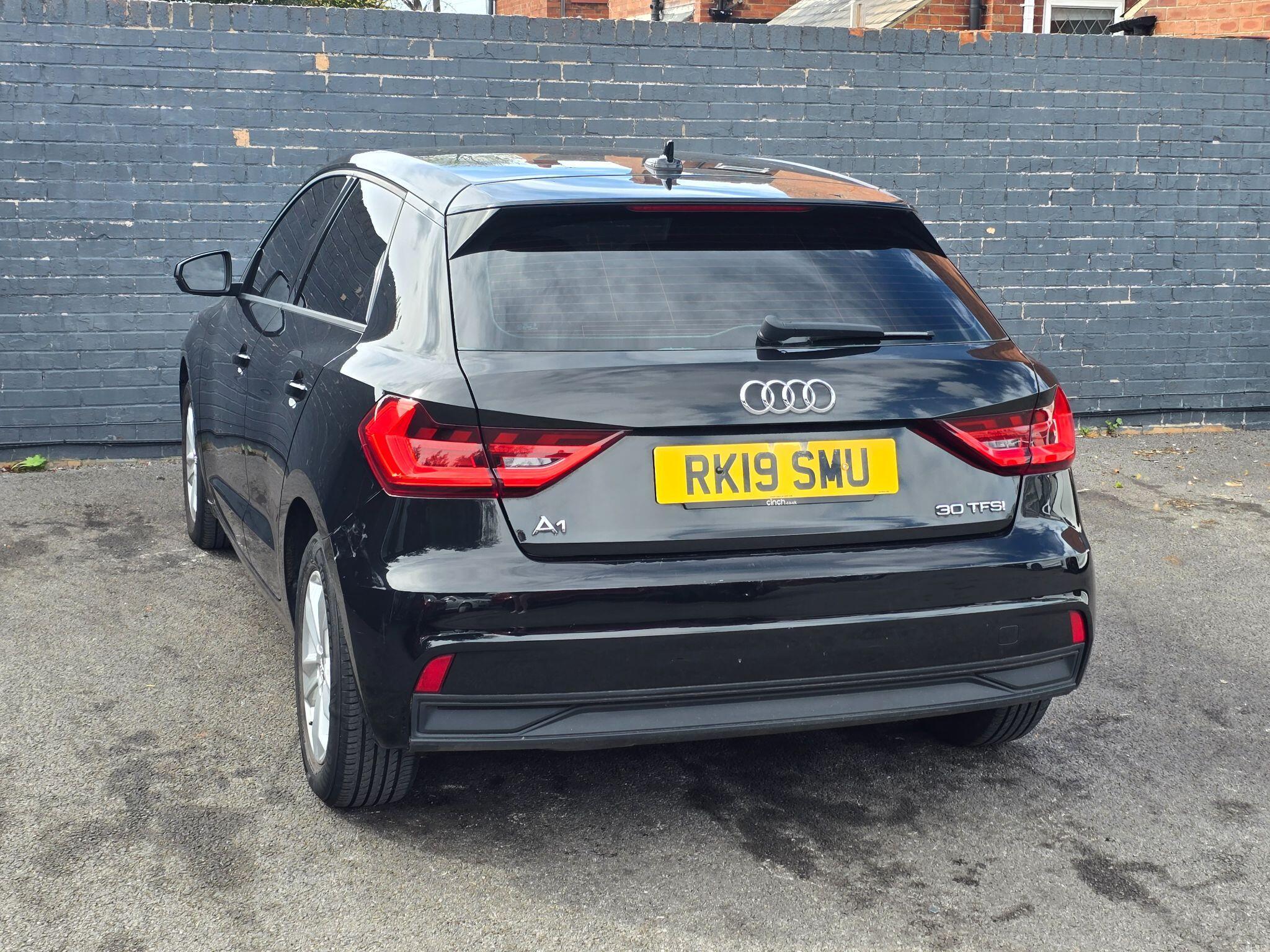 Audi A1 - Image 8