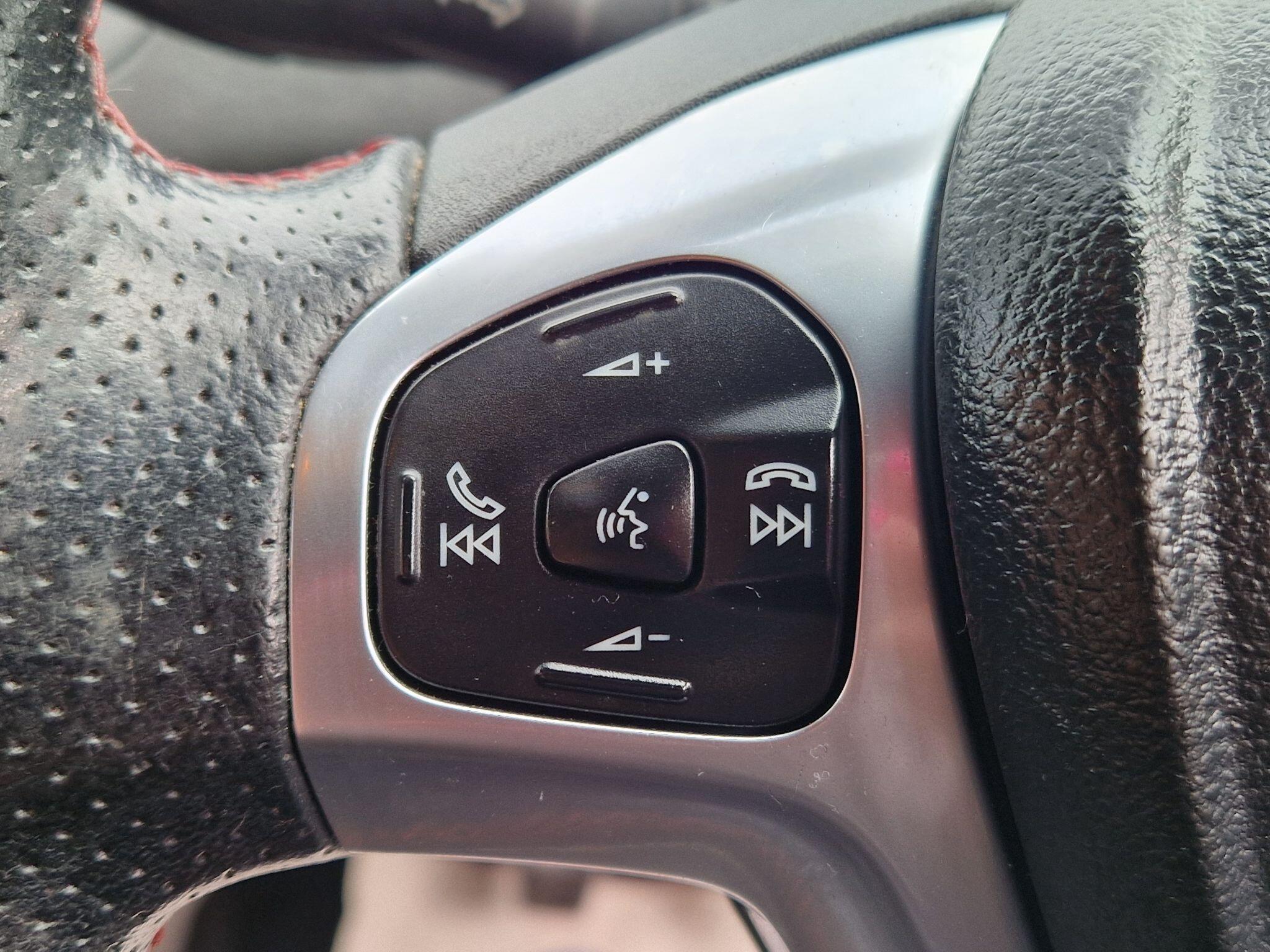 Ford Fiesta - Image 25