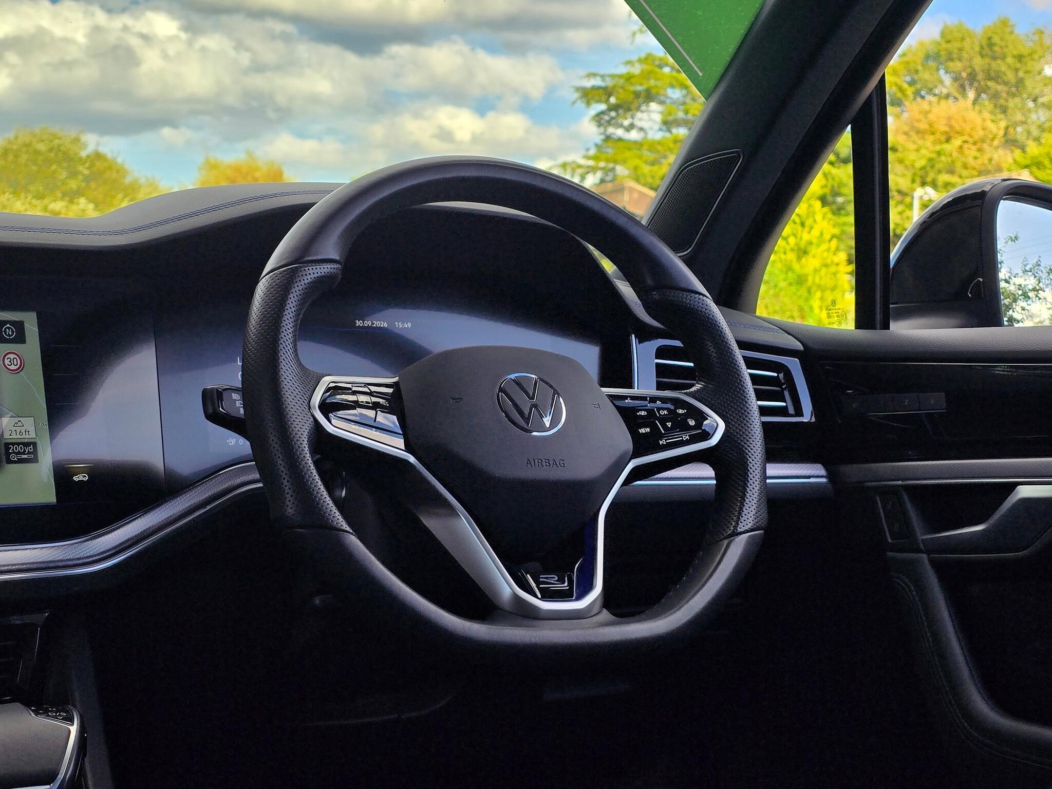 Volkswagen Touareg - Image 5