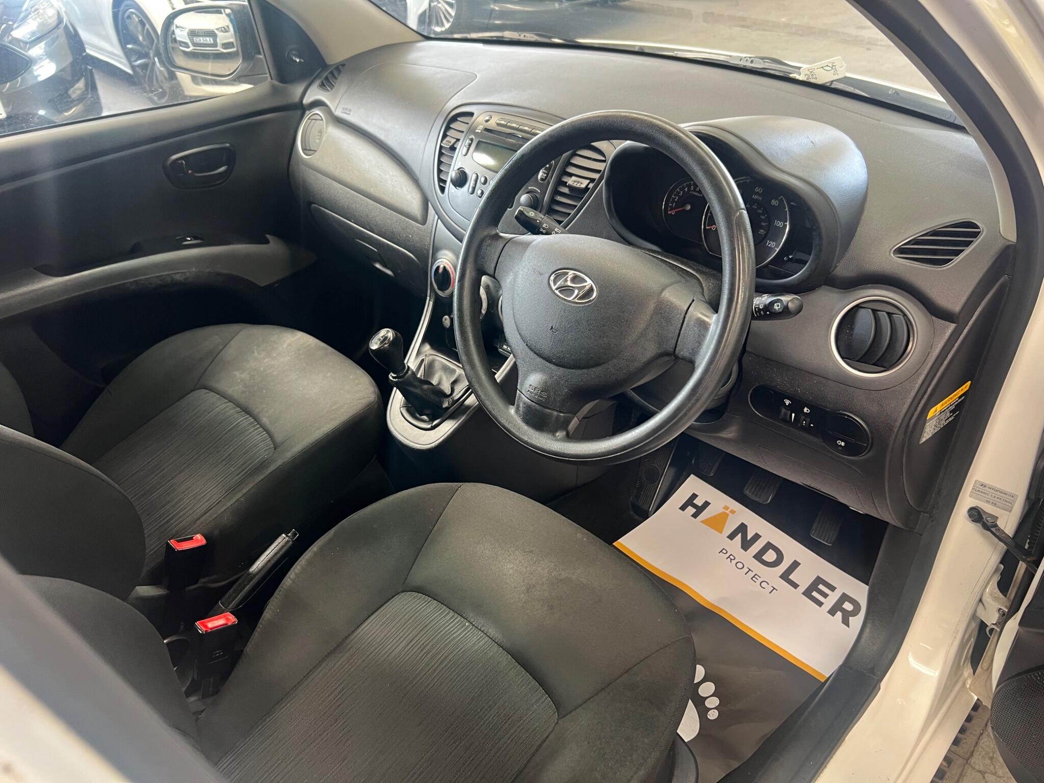 Hyundai i10 - Image 17