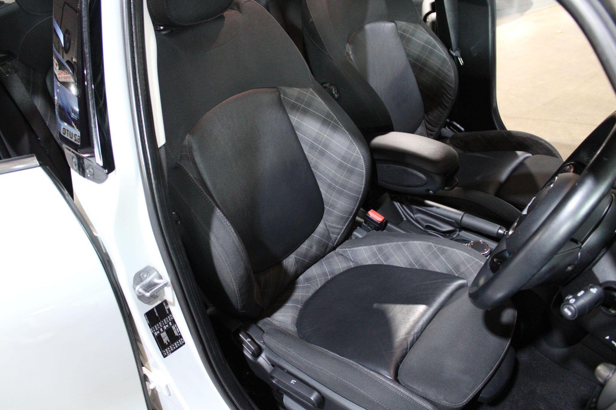 MINI Hatch - Image 20