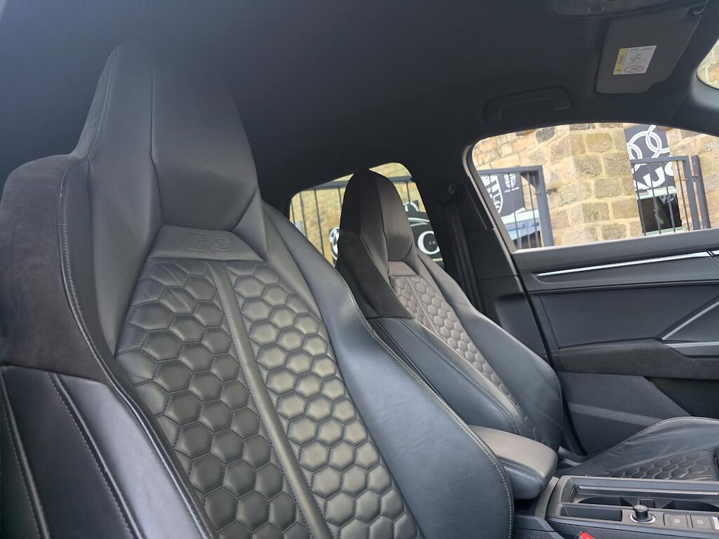 Audi RS Q3 - Image 33