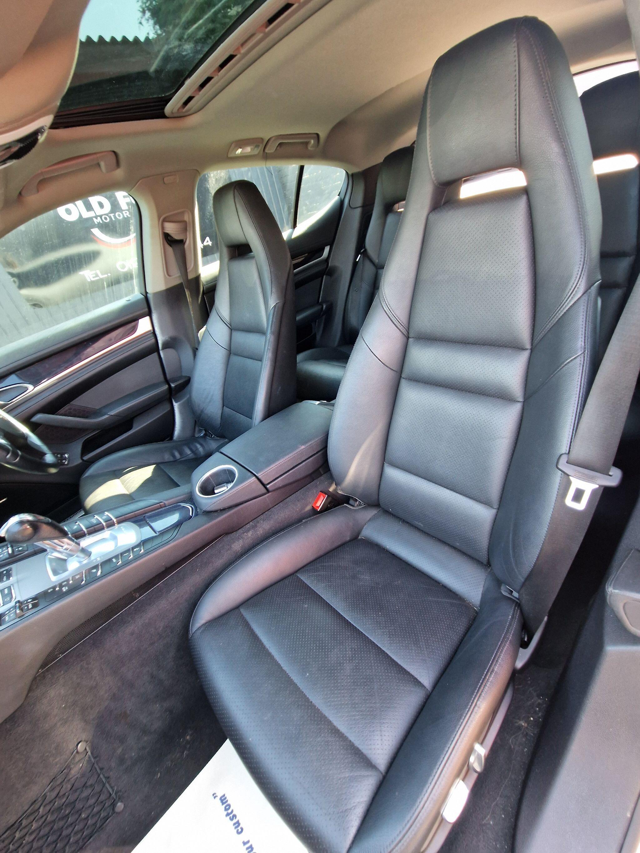 Porsche Panamera - Image 19