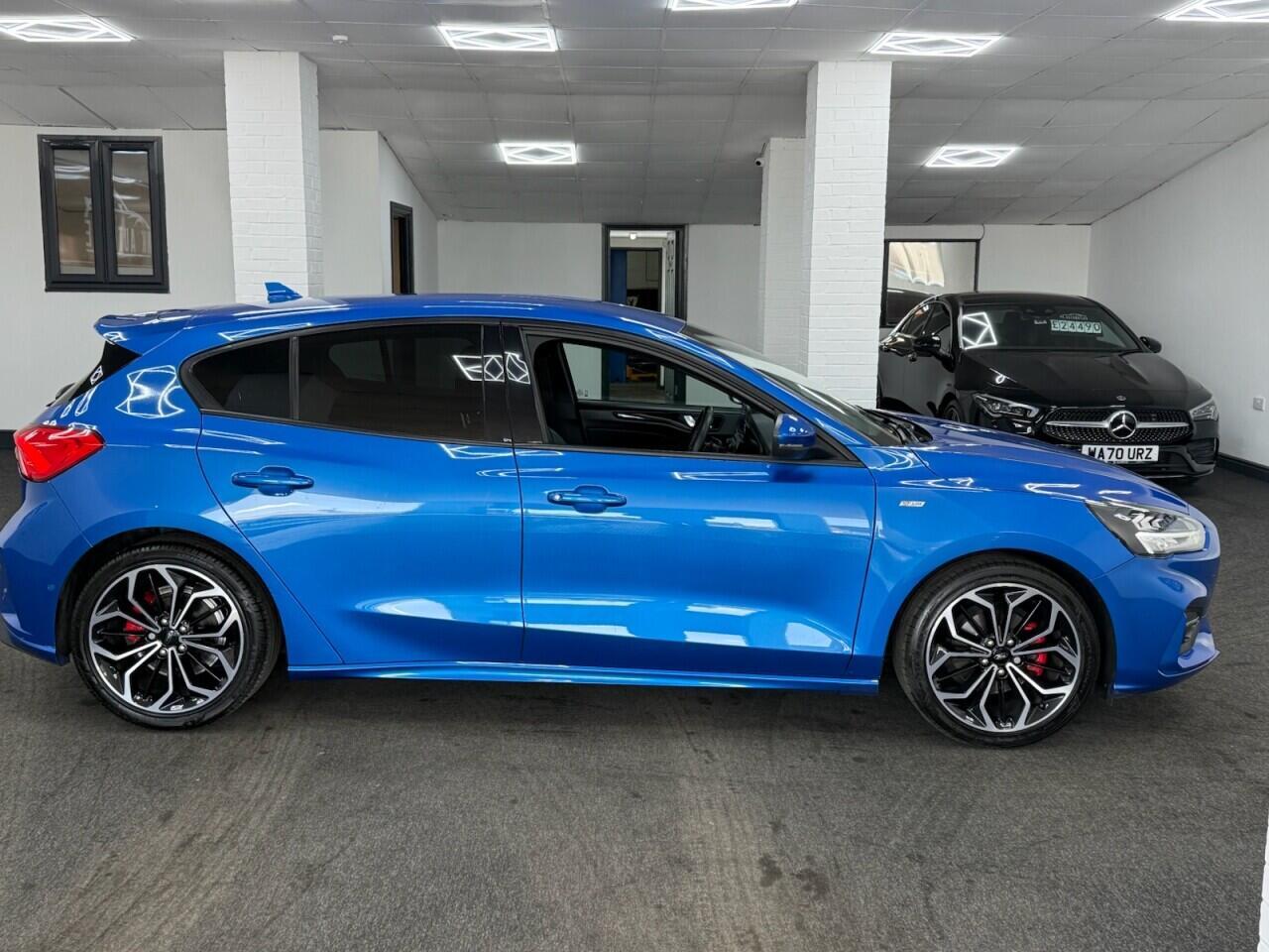 Ford Focus - Image 5