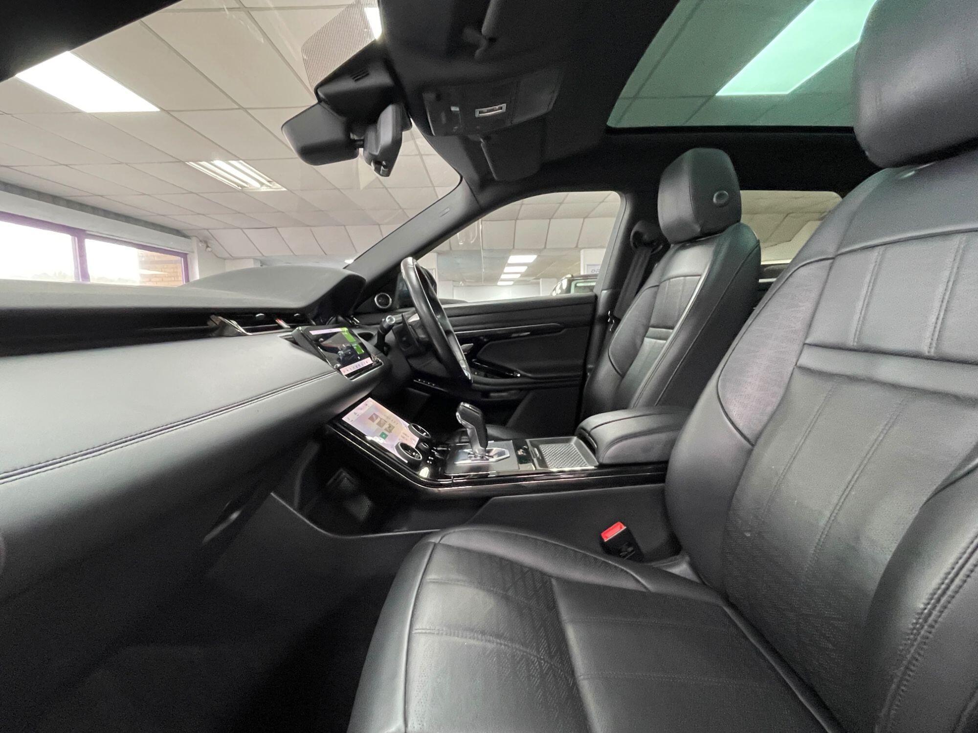 Land Rover Range Rover Evoque - Image 31