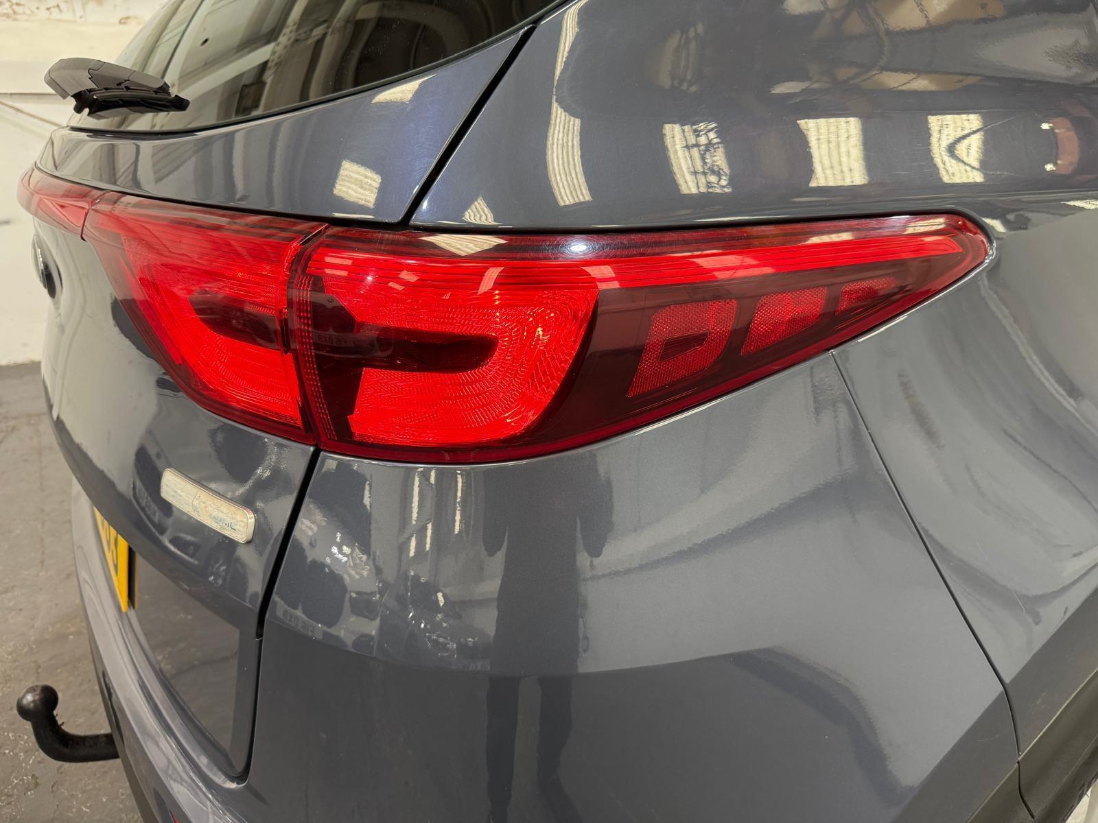 Kia Sportage - Image 13